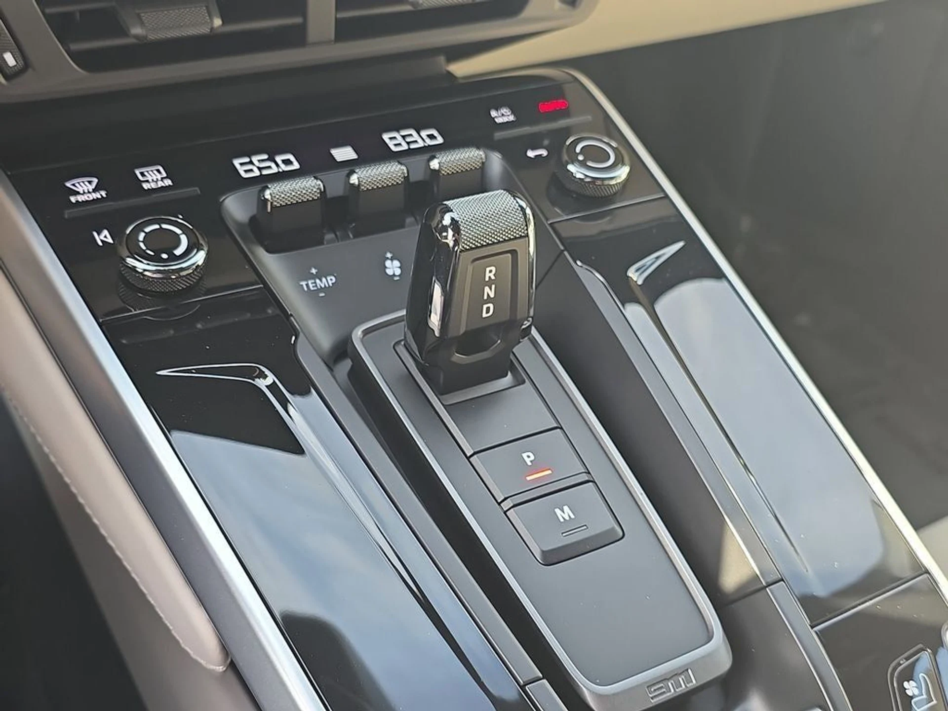 mph028_2806183687_29_ea3e471f06