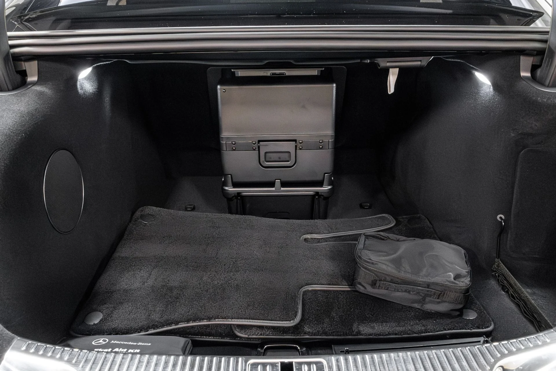 mph028_2808511300_Used_2024_Mercedes_Benz_S_Class_Maybach_S_680_4_MATIC_1764625509_3faba85471