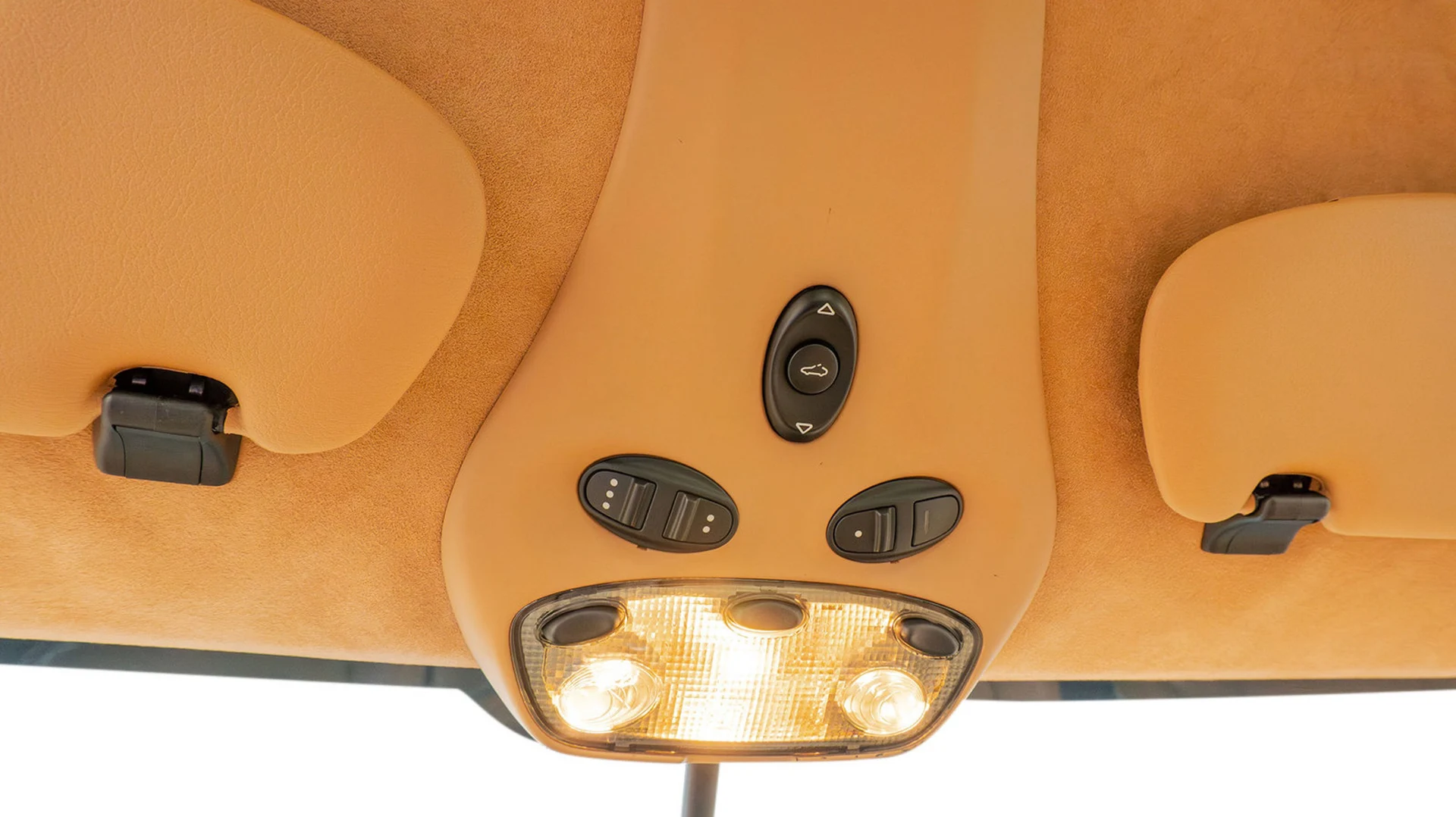 mph028_2813081037_content_homenetiol_com_2001243_2130496_0x0_37aff563750e4ba1be6506544acf4584_a5f5c1c08b