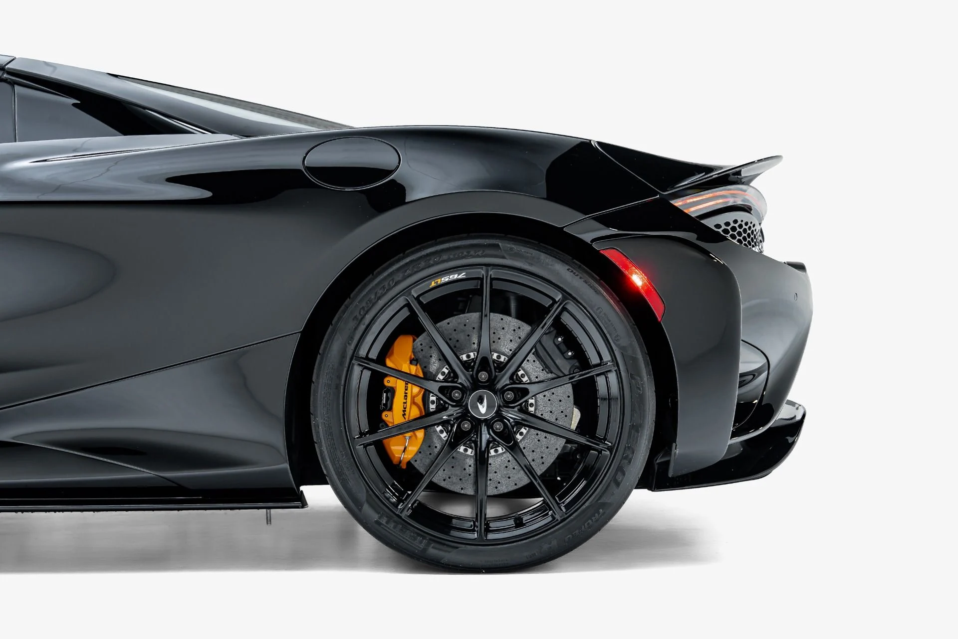 mph028_281734452_Used_2022_Mc_Laren_765_LT_Spider_1792622293_bbaf496286