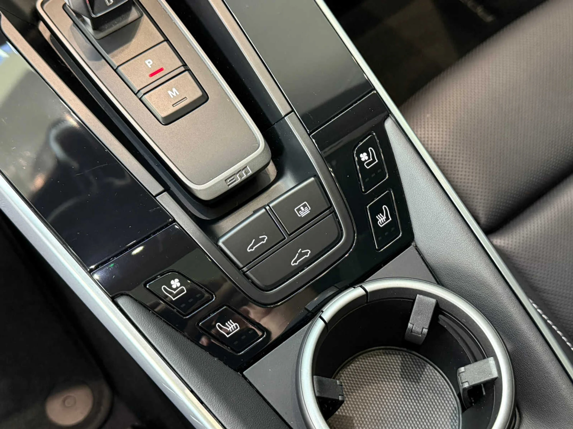 mph028_2823535432_3df2d287402be0d0ee75d526df751184x_03541a148e