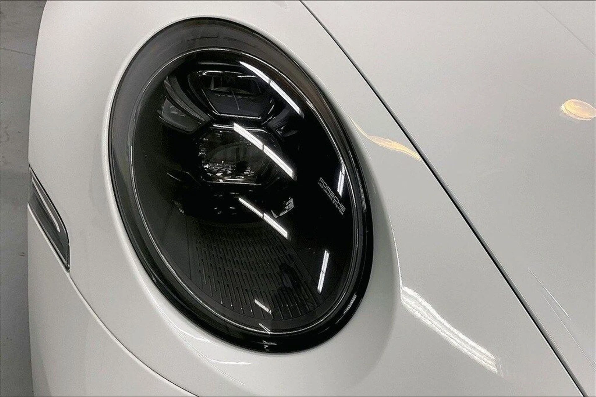 mph028_2824104148_c4c02529dff5c4cc6fef7d84ef139d16x_6bfff9eaa0