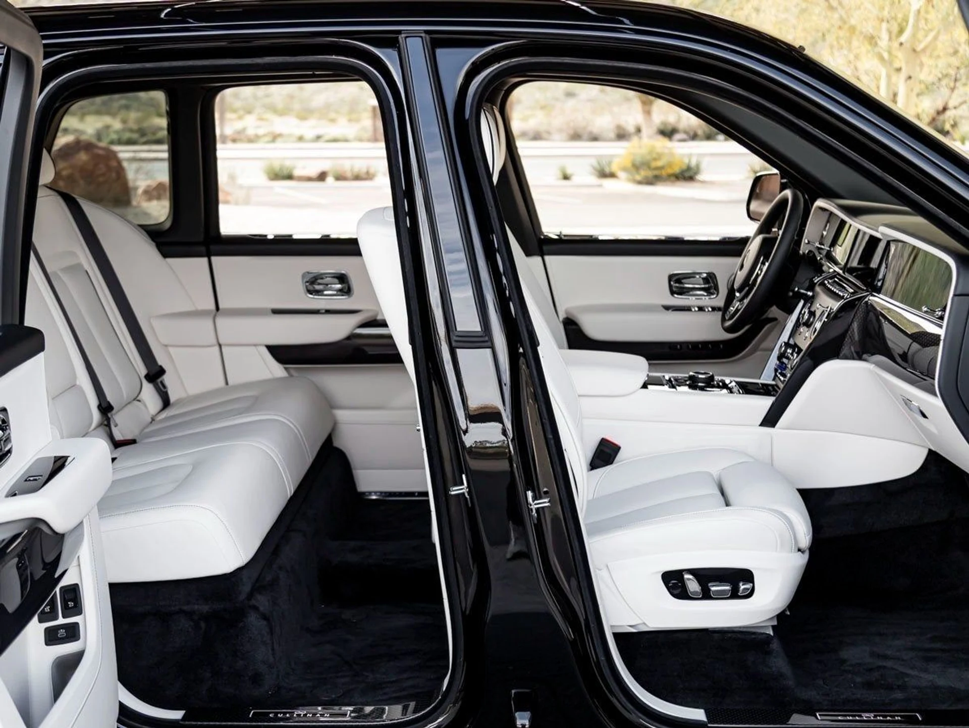 mph028_2825109495_29_7567a389c1