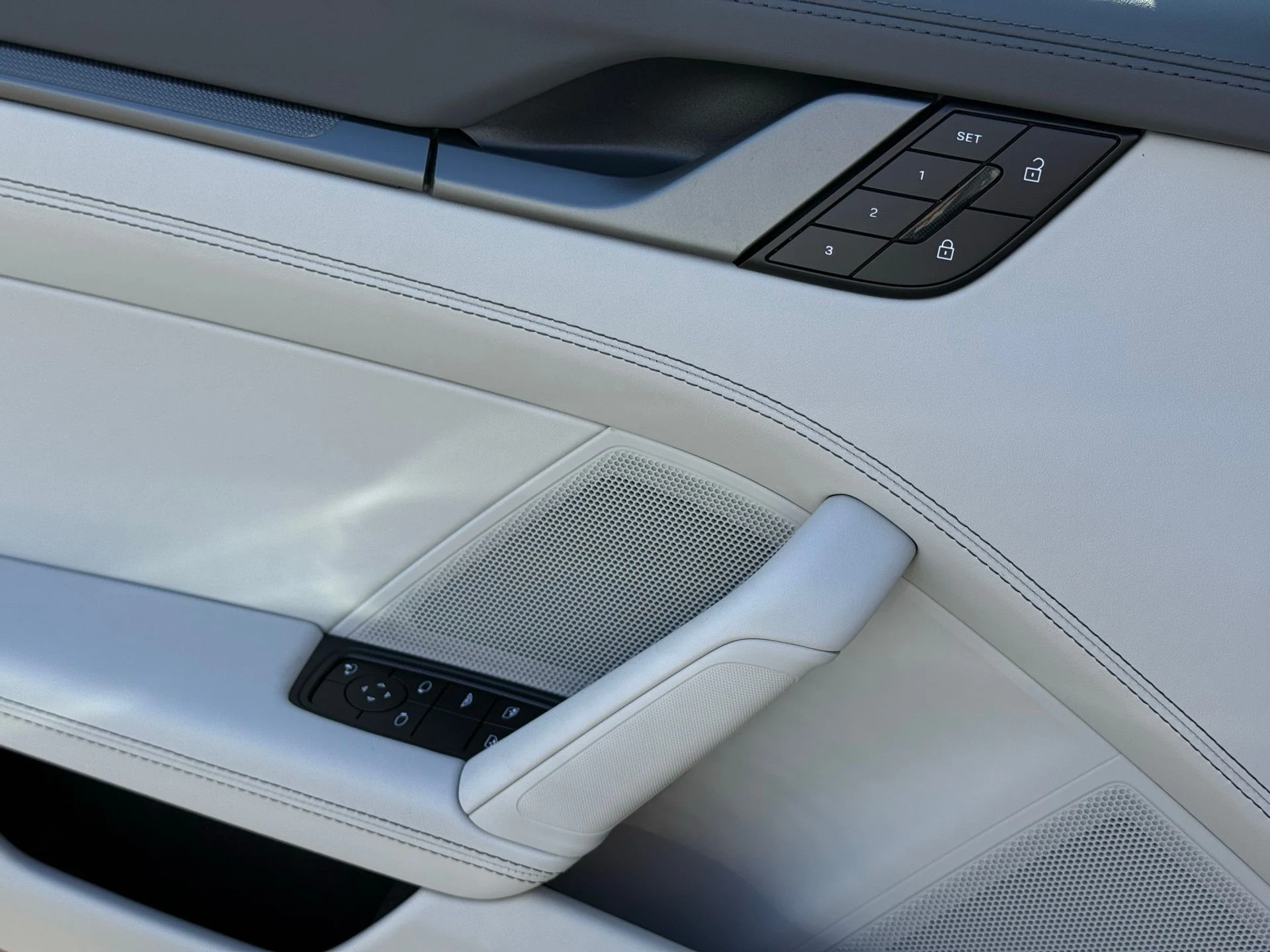 mph028_2828396238_3abb889de294edcc86f61c7dc4dddafa_e3febe3fad