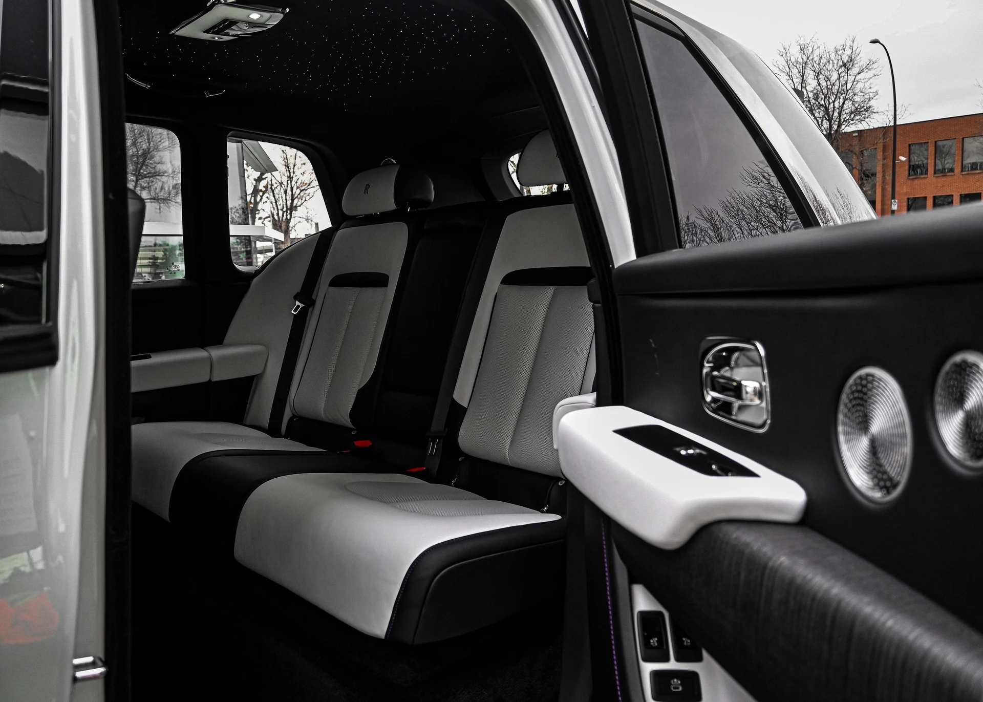 mph028_2833677496_ab575688_f470_4a4b_9d1e_8a94d52e17c7_f20bd9824f