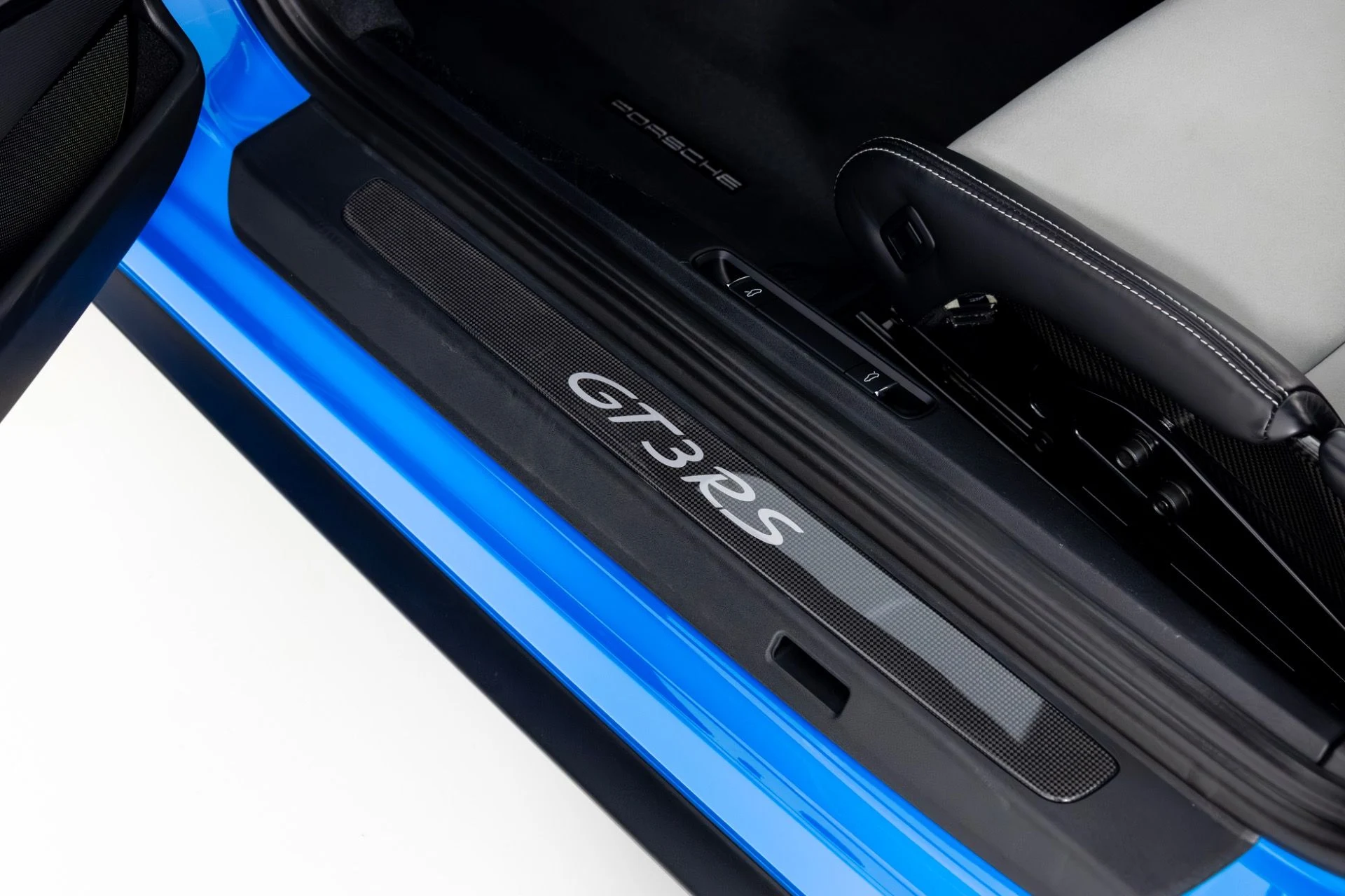 mph028_2839036985_Used_2016_Porsche_911_GT_3_RS_1769037880_92e124e022