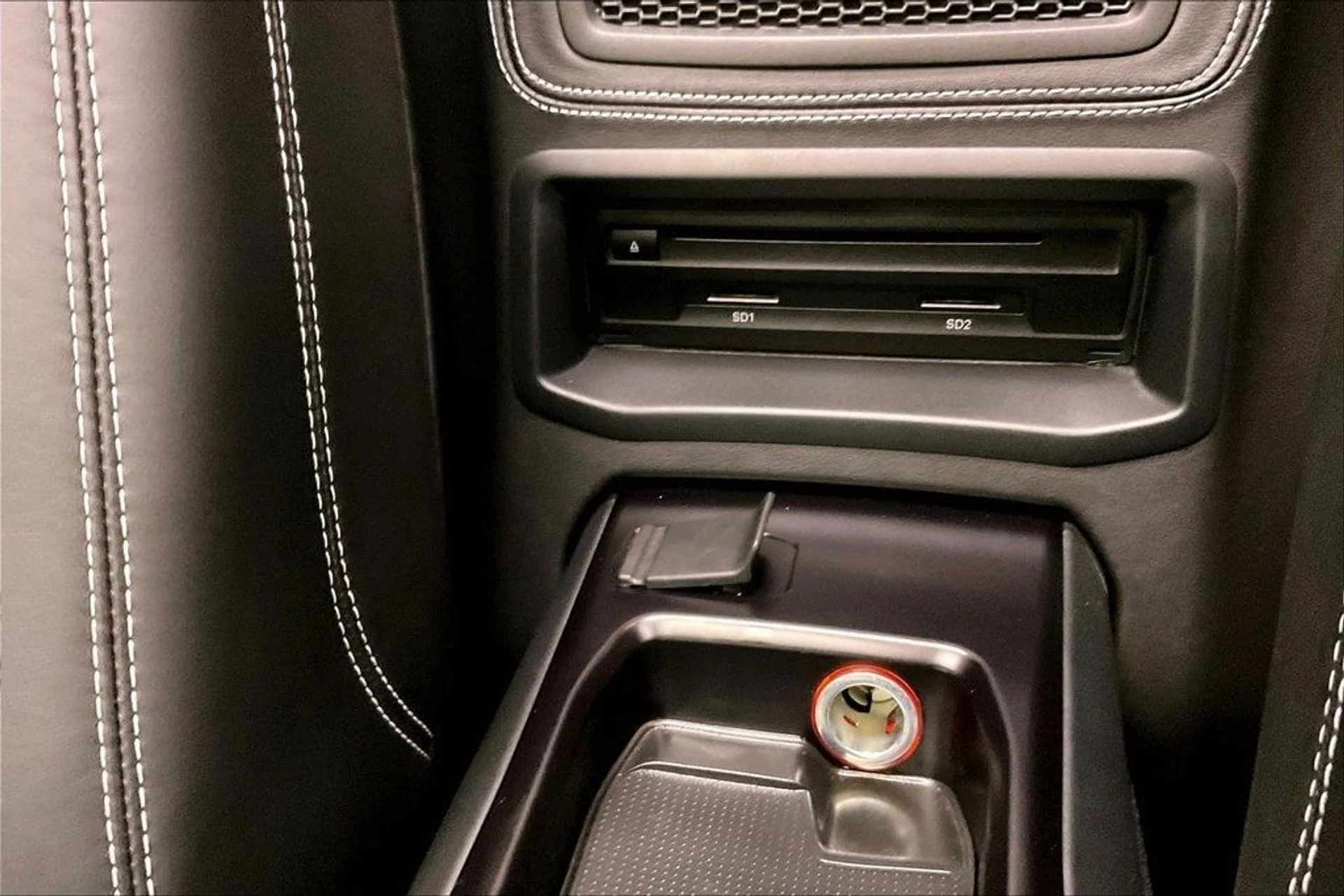 mph028_2846362137_ee0a319536d5fd8b12eb2b2a1f27f06dx_0d15beba57