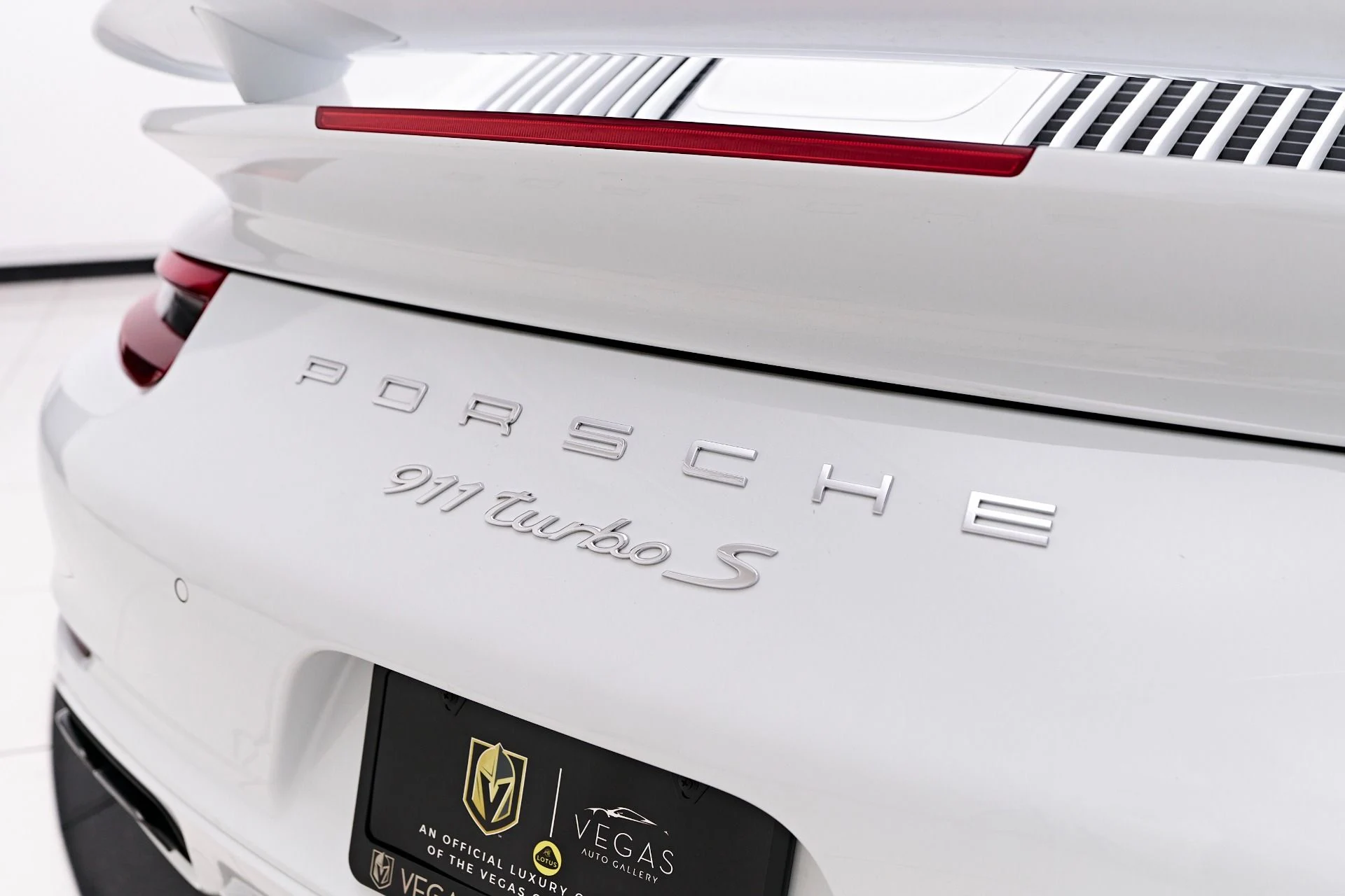 mph028_2847701399_Used_2019_Porsche_911_Turbo_S_1755714959_28e75af7c8