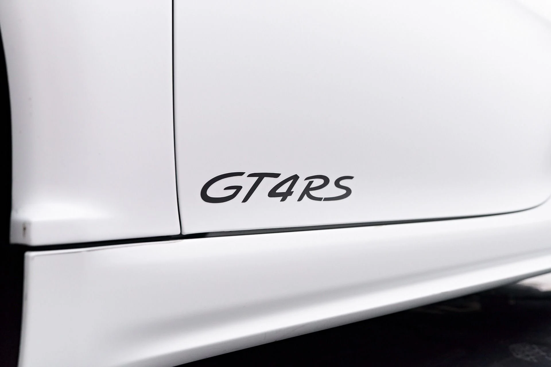 mph028_2856378334_Used_2025_Porsche_718_Cayman_GT_4_RS_1754674090_cd9241fc2a