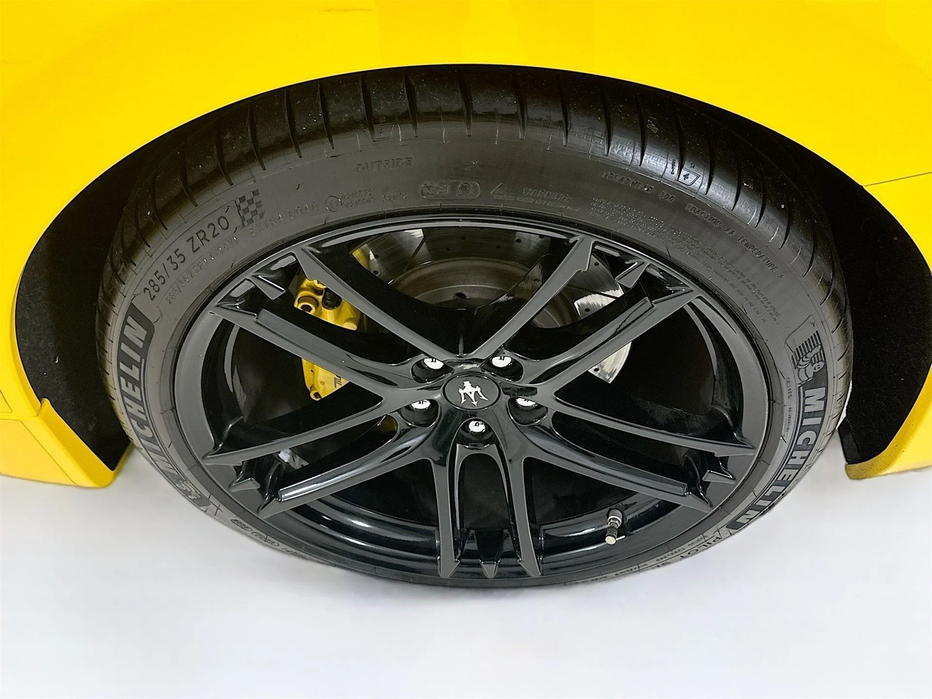 mph028_2859558356_3555864b543f9c50a6ea5b1a1486b65fx_1d2dccb6c2