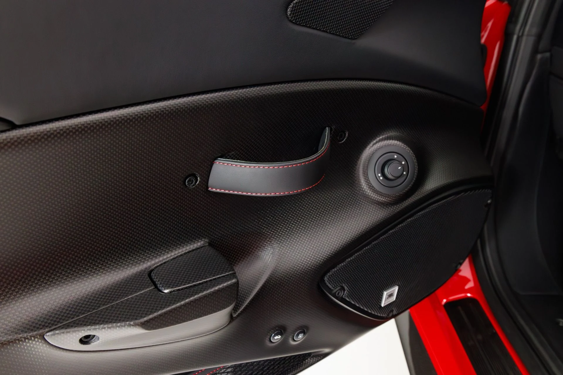 mph028_2860079196_Used_2019_Ferrari_488_Pista_1771977507_9fac33e9f3