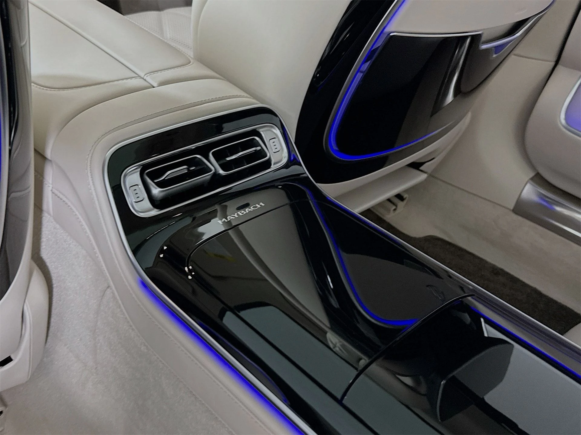 mph028_2861781038_a0e33d6f4a6e157a663db9ed2450c6a9x_6dc9c1167d