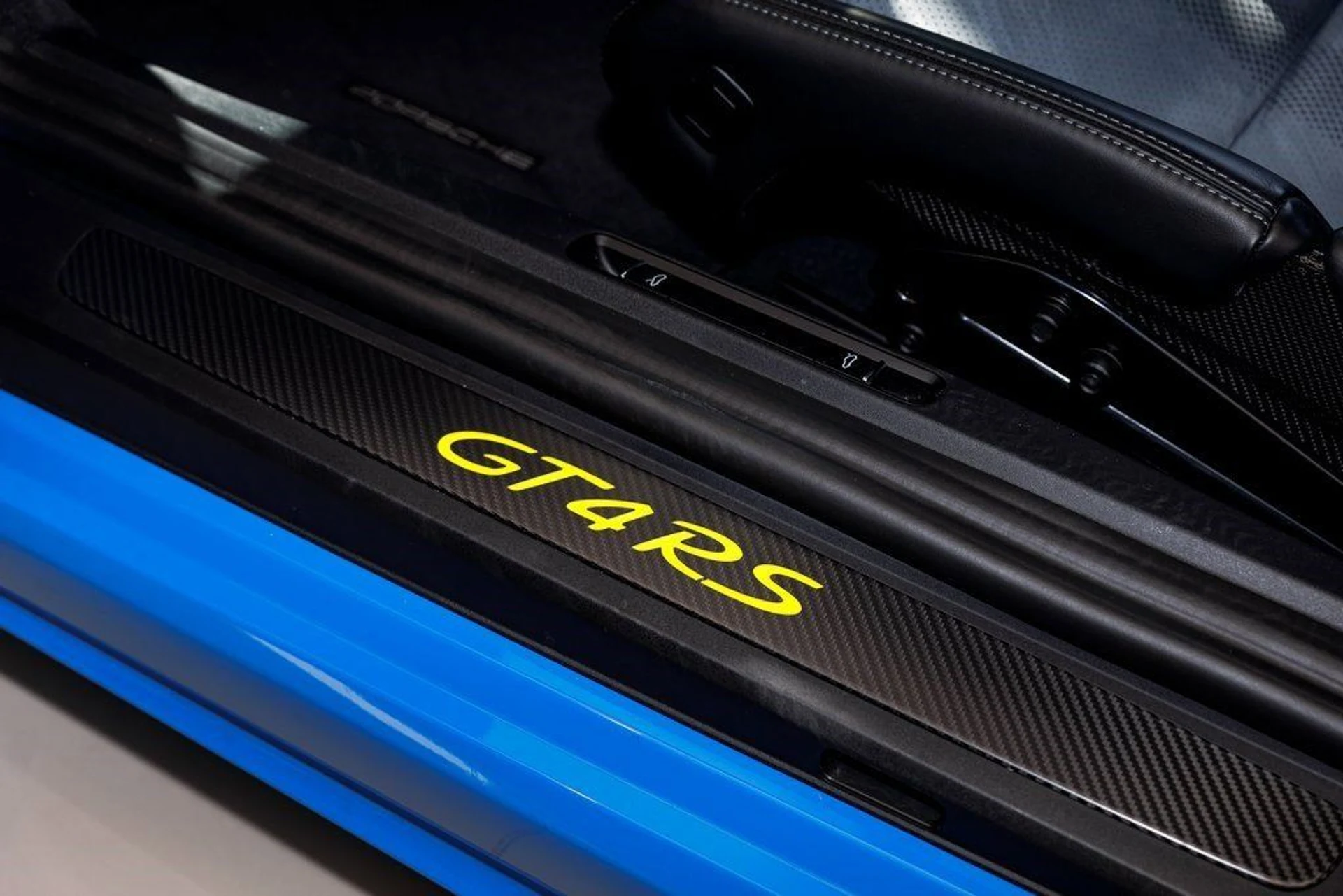 mph028_286273523_45eabb0516d0c31de36d9b7b80ce3ac9_0679066a1d