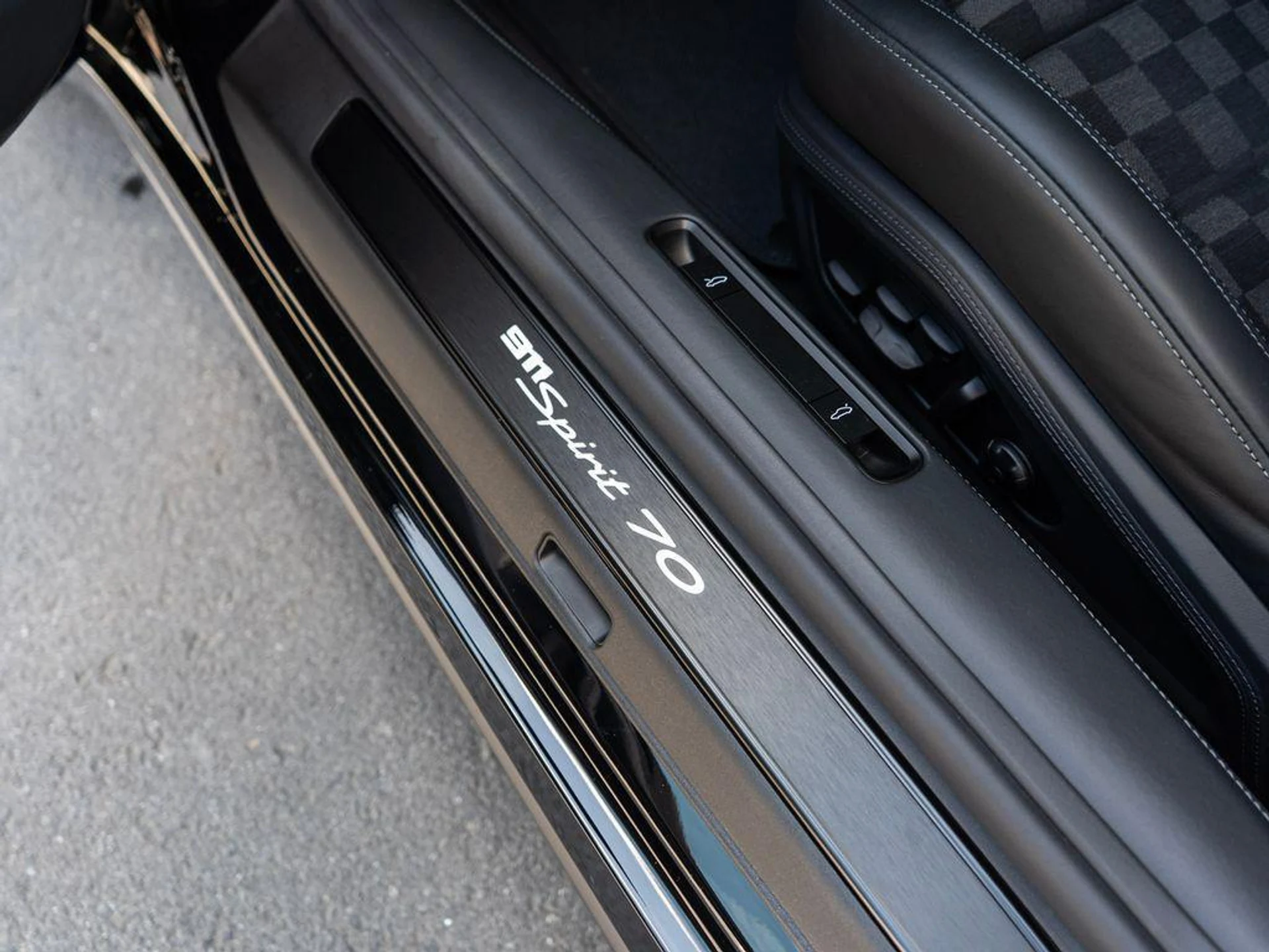 mph028_2862870451_DN_8dqrs_Lwc4y_P_Ao_H_Qq_NW_5_I_Gjg_U_f354498613