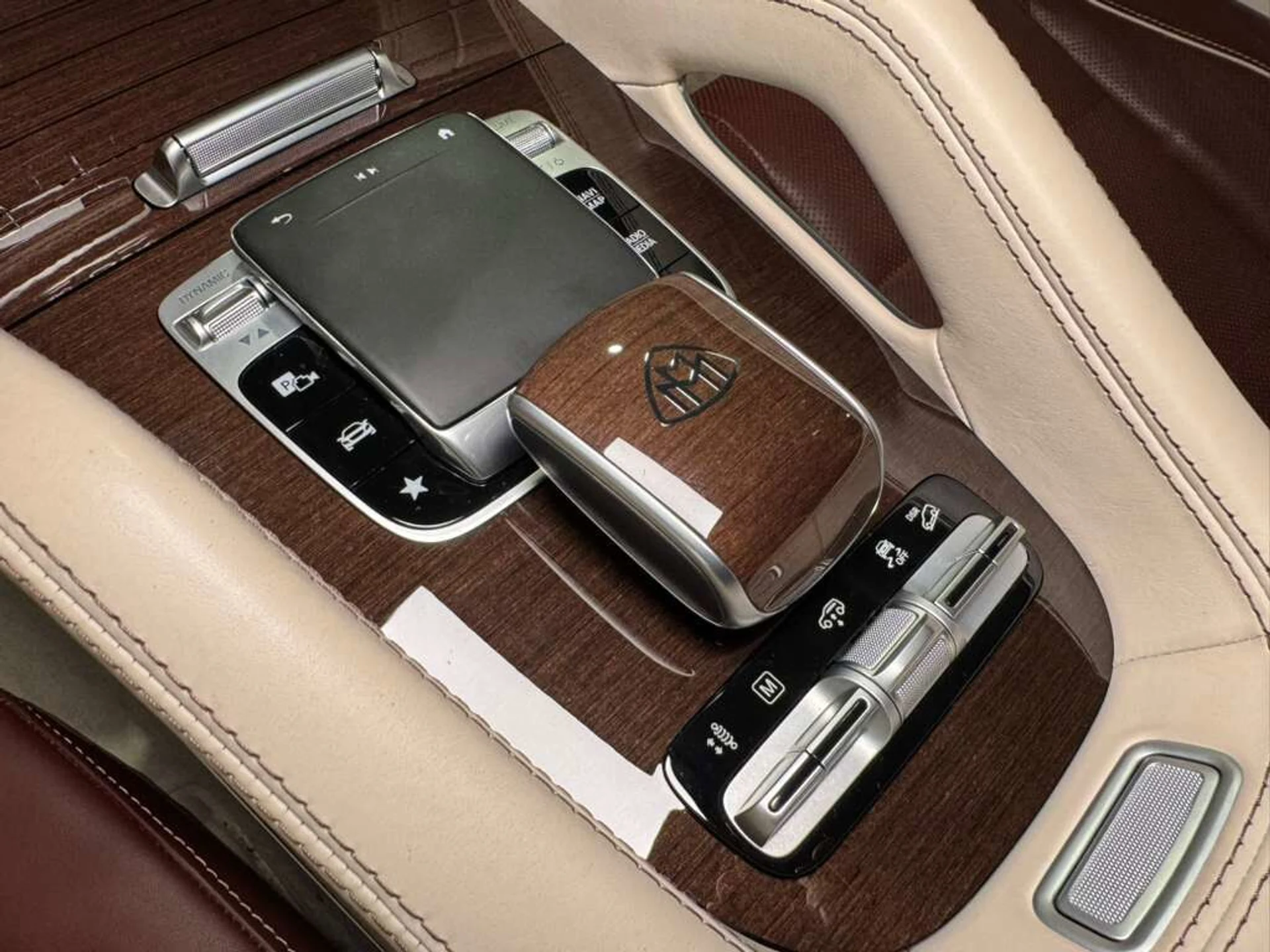 mph028_2866053451_b7fe3bd4786eb90ce51fb19283fada2b_066bb08194