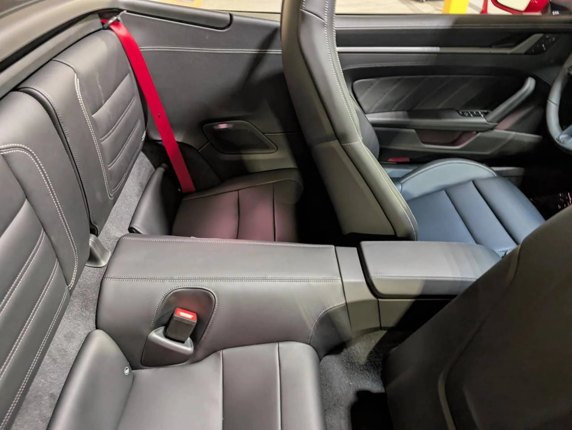 mph028_2869629481_6a9bad8eda1cde3136edb7b57c0dadb2x_306ca03f71