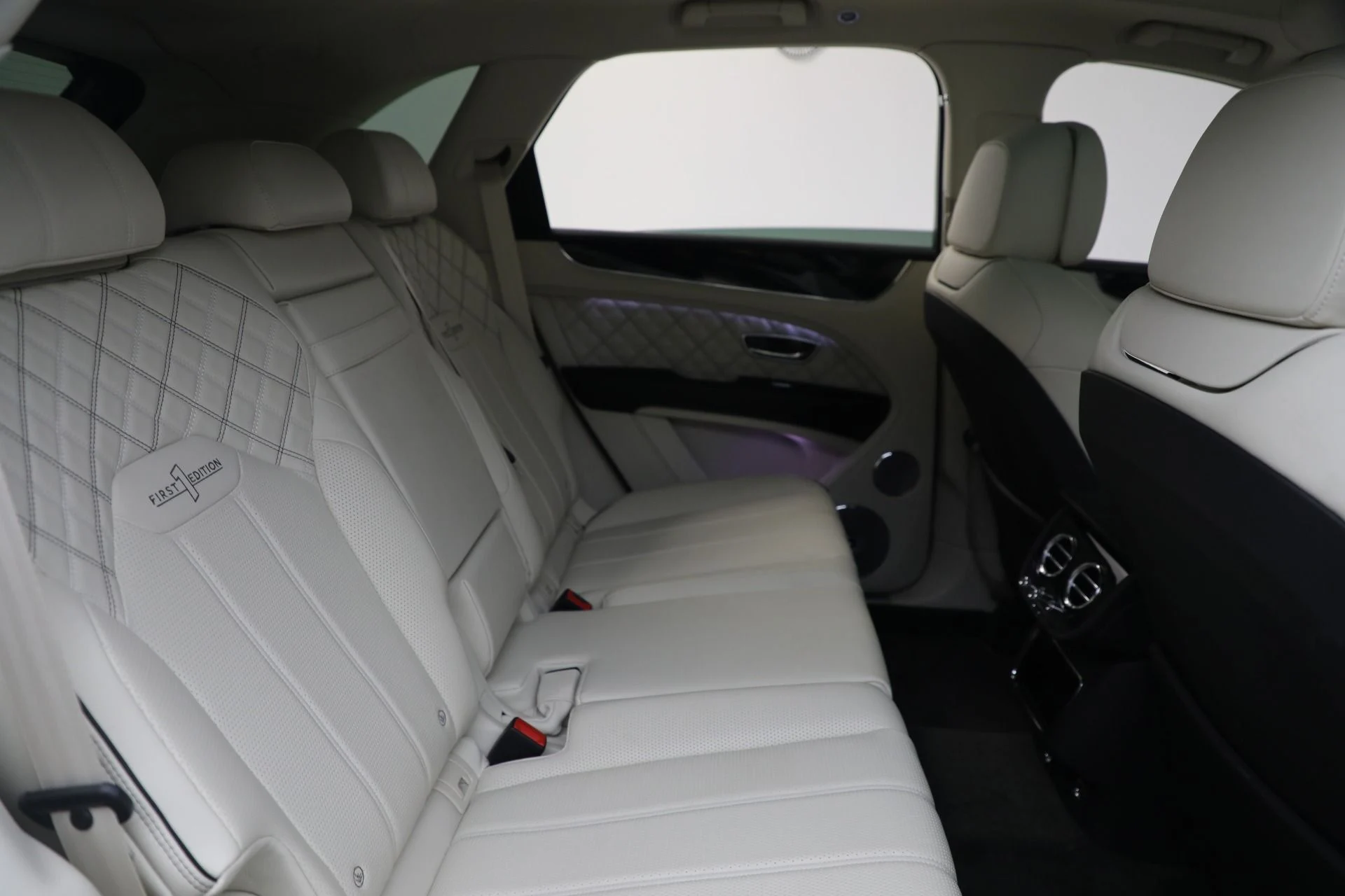 mph028_2869686584_Used_2021_Bentley_Bentayga_First_Edition_V8_c000a5977e