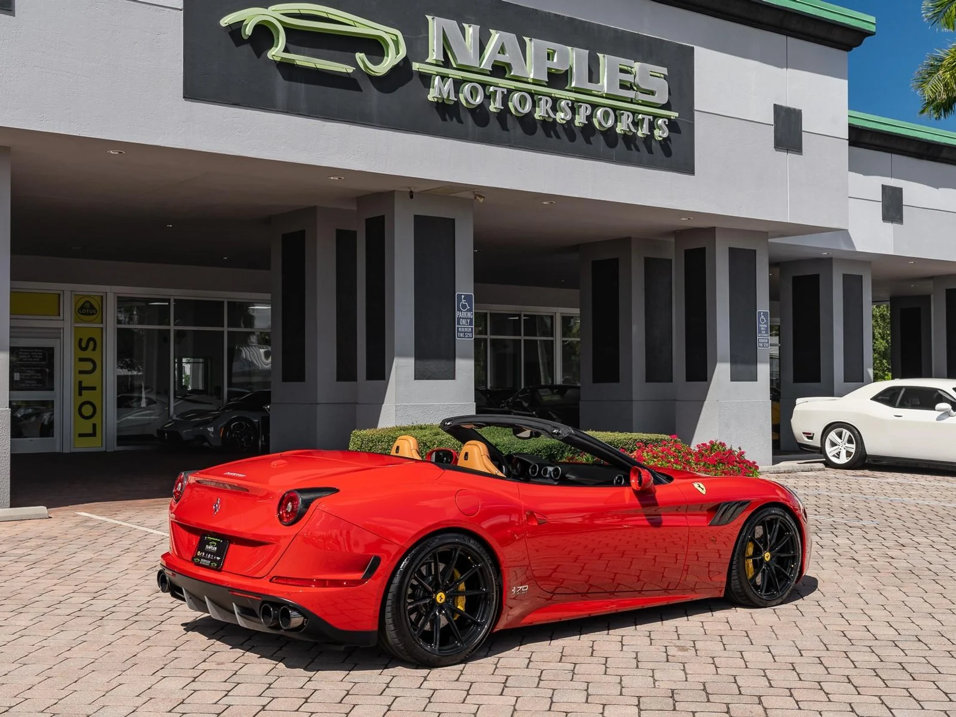 mph028_2869915278_Used_2015_Ferrari_California_T_1761253552_b1d67e3cb6