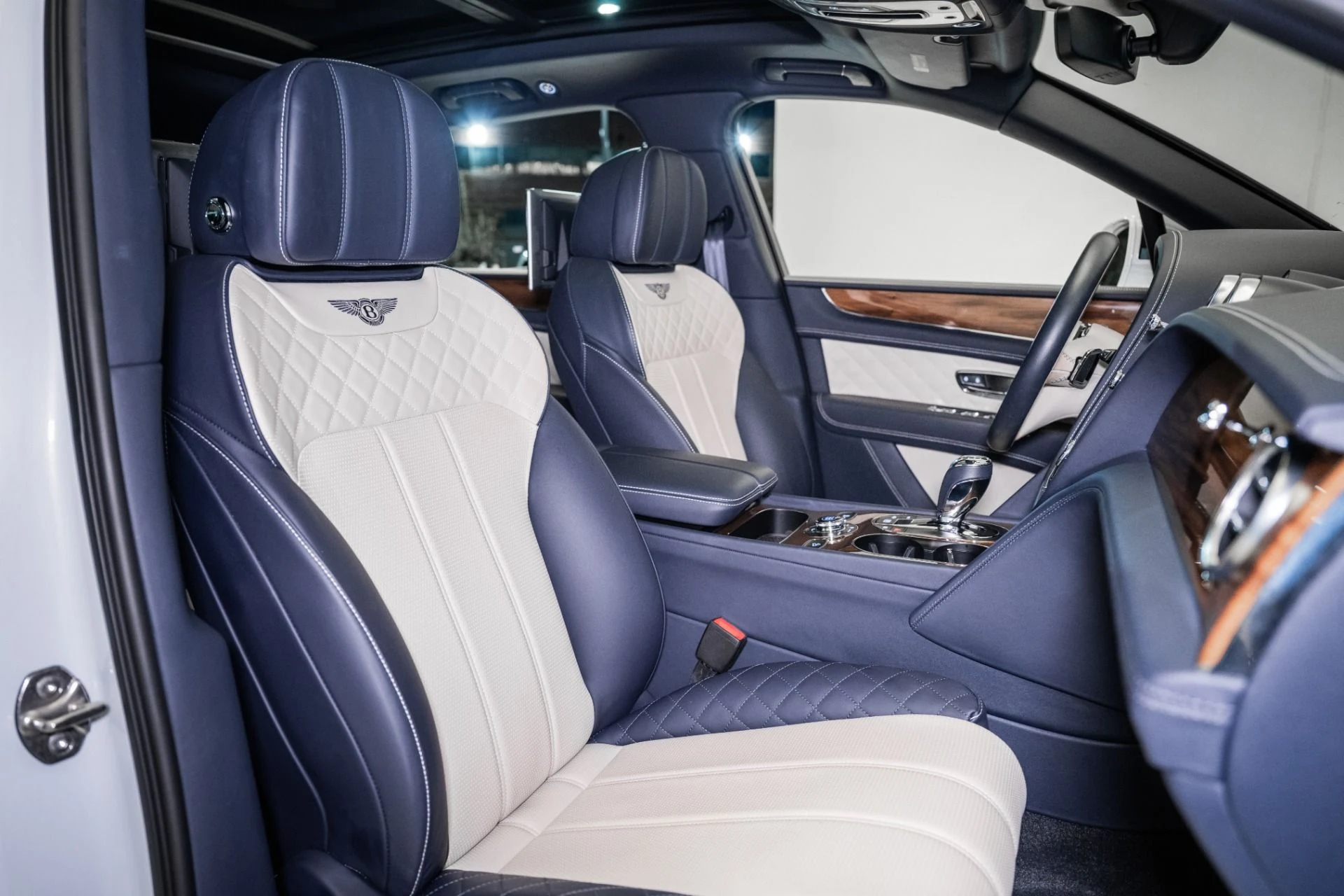 mph028_2882067958_Used_2019_Bentley_Bentayga_V8_1759420484_417ba3765e