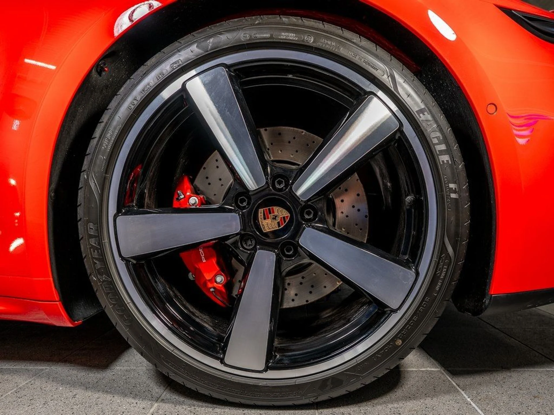 mph028_2900308449_image_29_509d6a6145