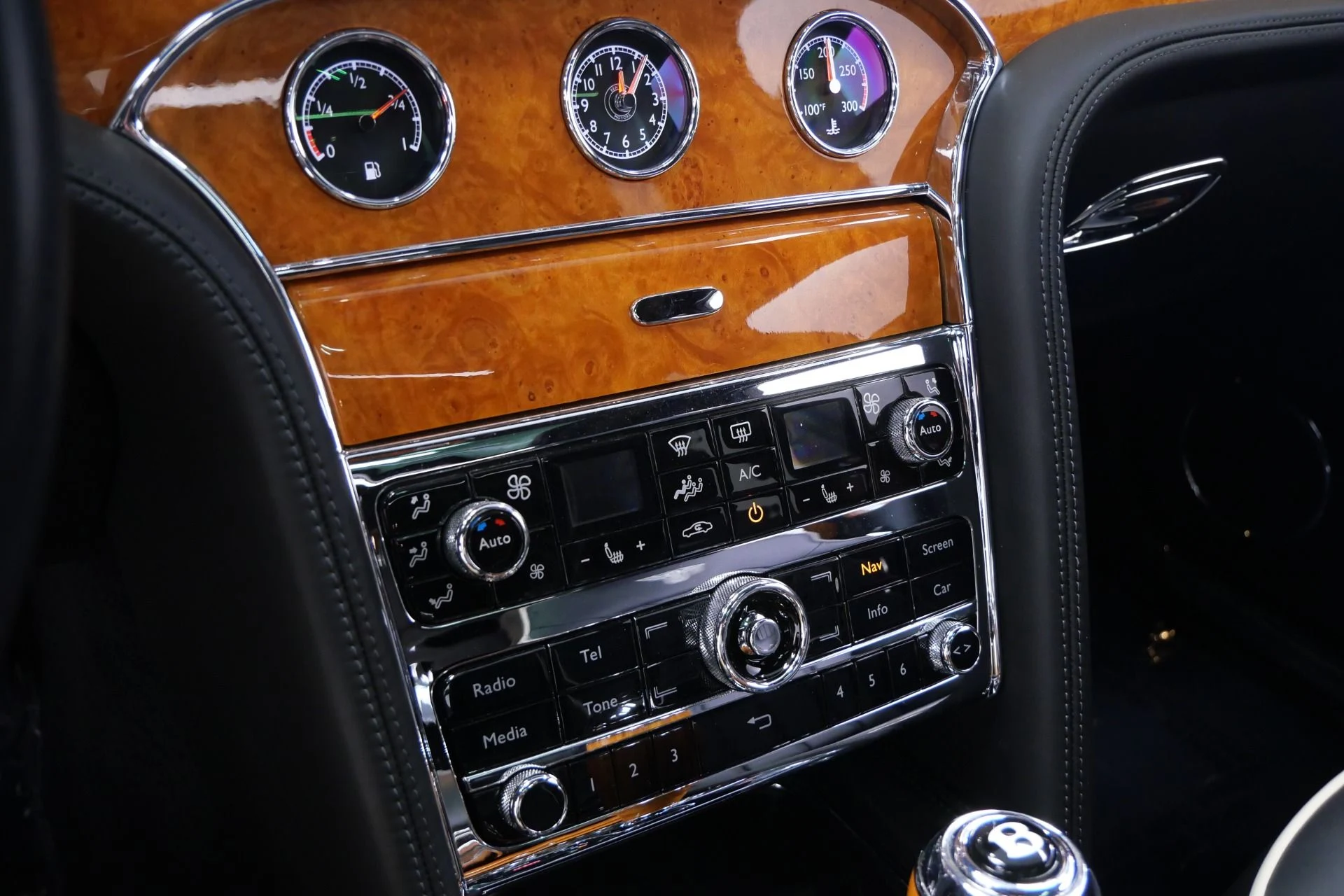 mph028_2913387727_Used_2013_Bentley_Mulsanne_Premier_Specification_Heated_and_Ventilated_Seats_1783449145_ce1479509e