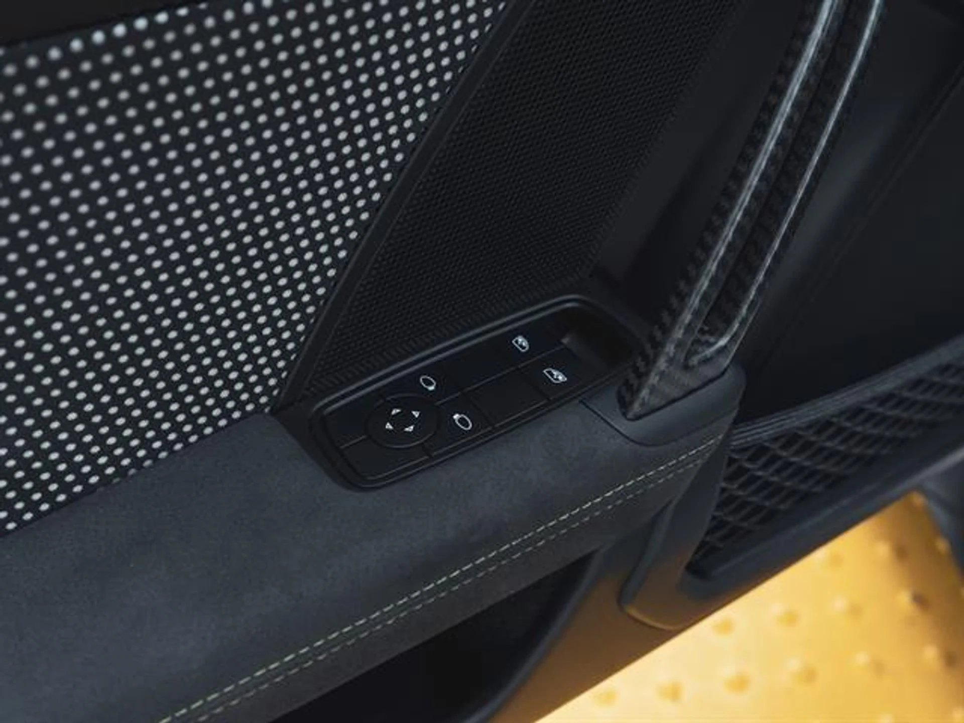 mph028_2923211323_kfs_Na_L7_CN_2_Yb_ZL_Cw4xmiagtsdx_A_faf6e0526f