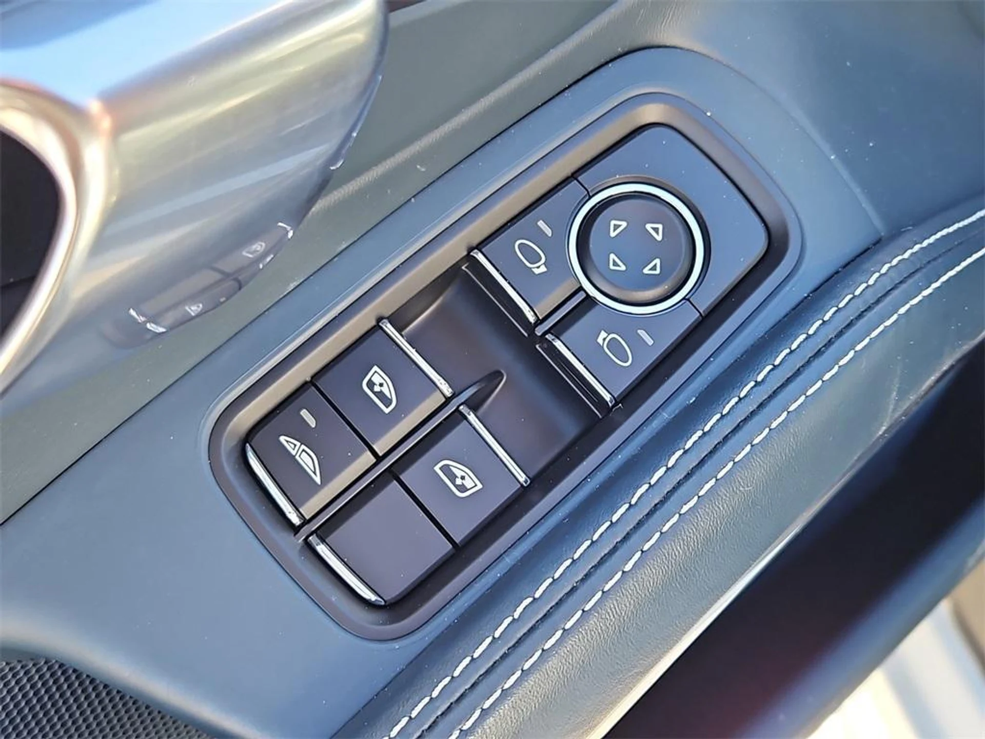 mph028_2933450767_jym3_Lpej_ARLGQI_Yx_Mc_Rkr59_H4s_1ce3cbe96b