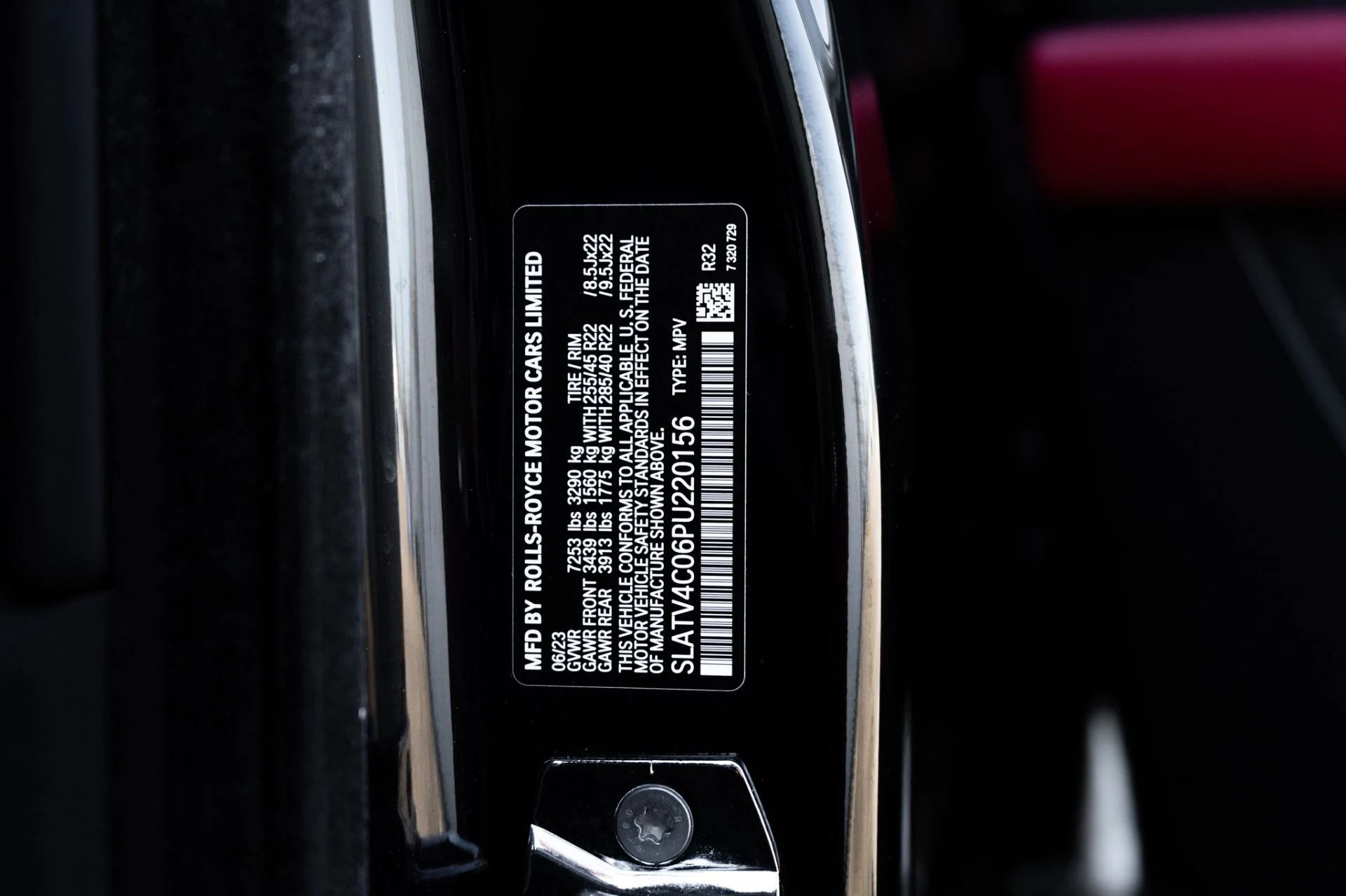 mph028_2941009211_Used_2023_Rolls_Royce_Cullinan_1765314803_53c5438f47