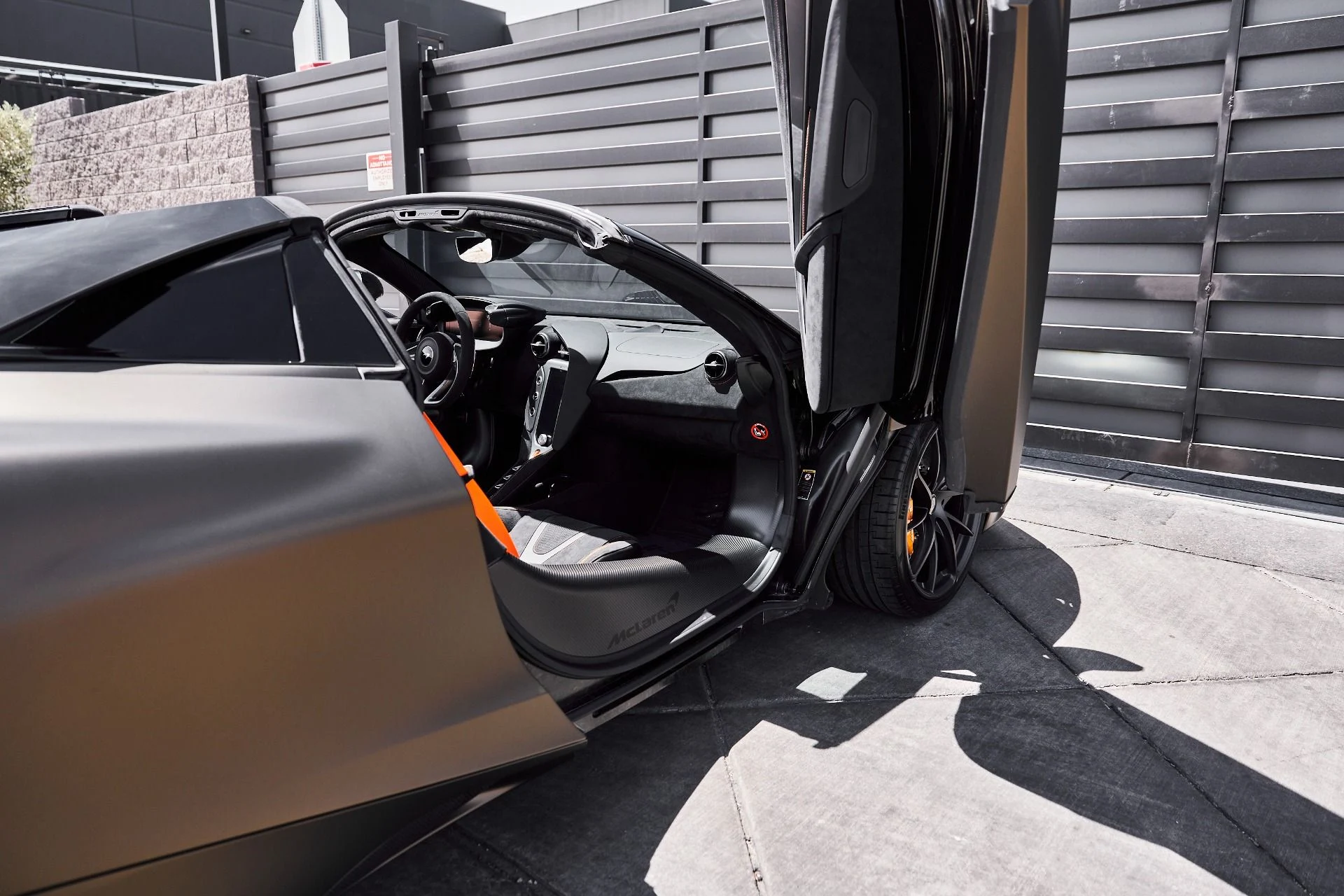 mph028_2946994300_Used_2025_Mc_Laren_750_S_1776907632_a15bb7913e