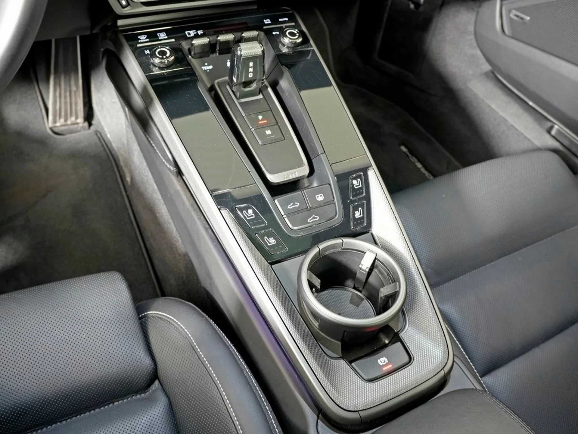 mph028_2956397367_29_e8901d1ccc