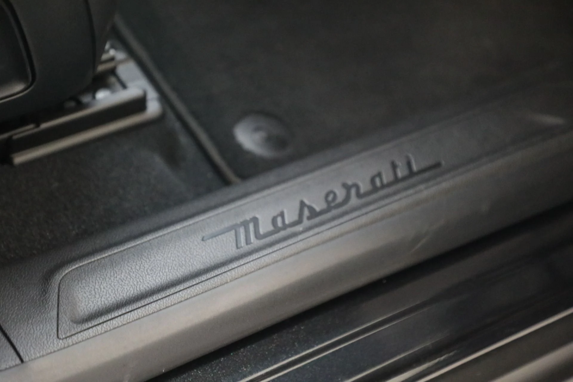 mph028_2971566289_Used_2023_Maserati_Levante_GT_1790173129_2f5612f0b3