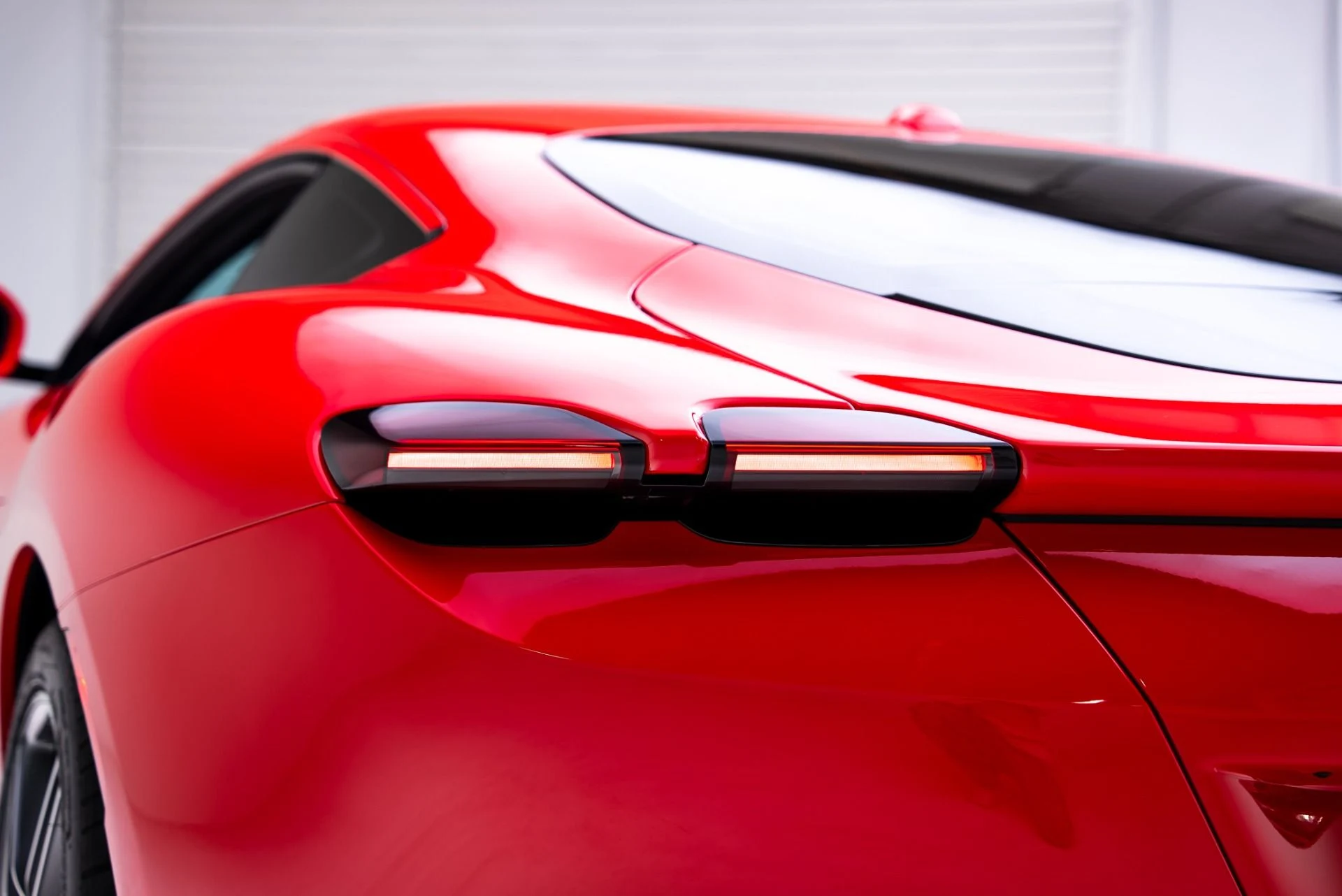 mph028_2973764854_Used_2022_Ferrari_Roma_1769211698_b7a385b3c6