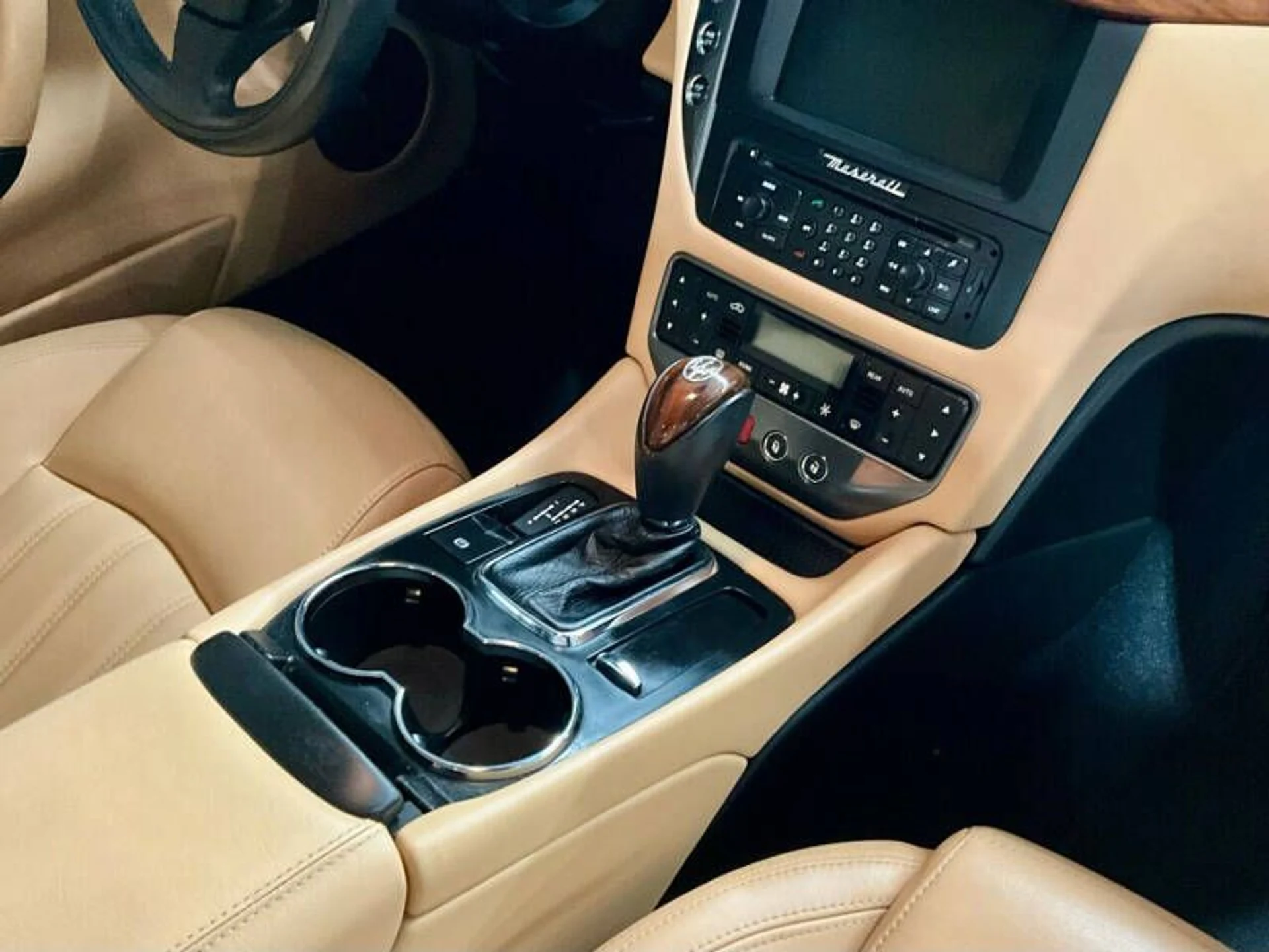 mph028_2979249392_2008_maserati_granturismo_base_2dr_coupe_f73c4c0ce1