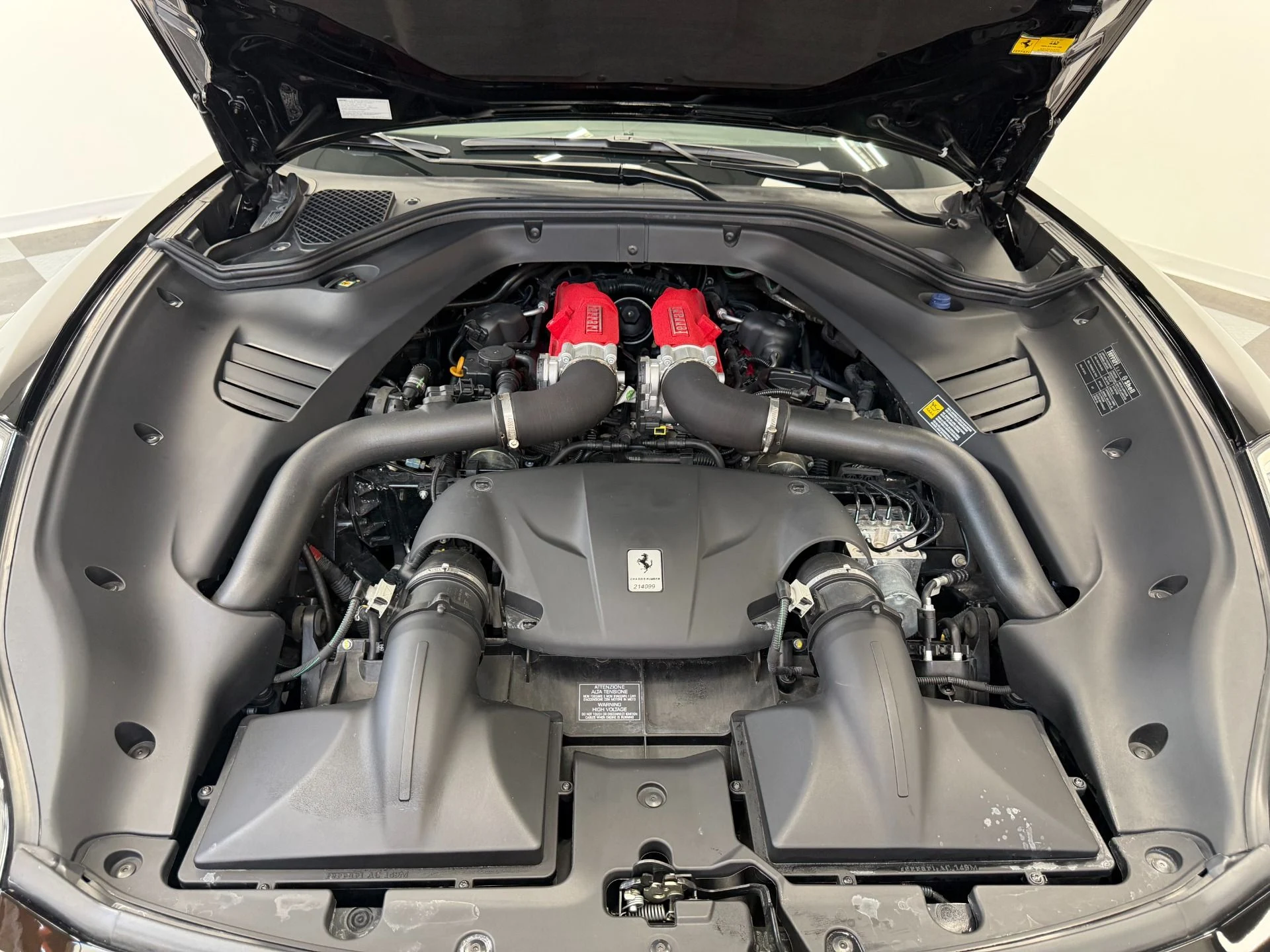 mph028_2983143479_Used_2016_Ferrari_California_T_Carbon_Fiber_Driving_Zone_Twin_Turbo_Power_1782147387_05318ba8a8