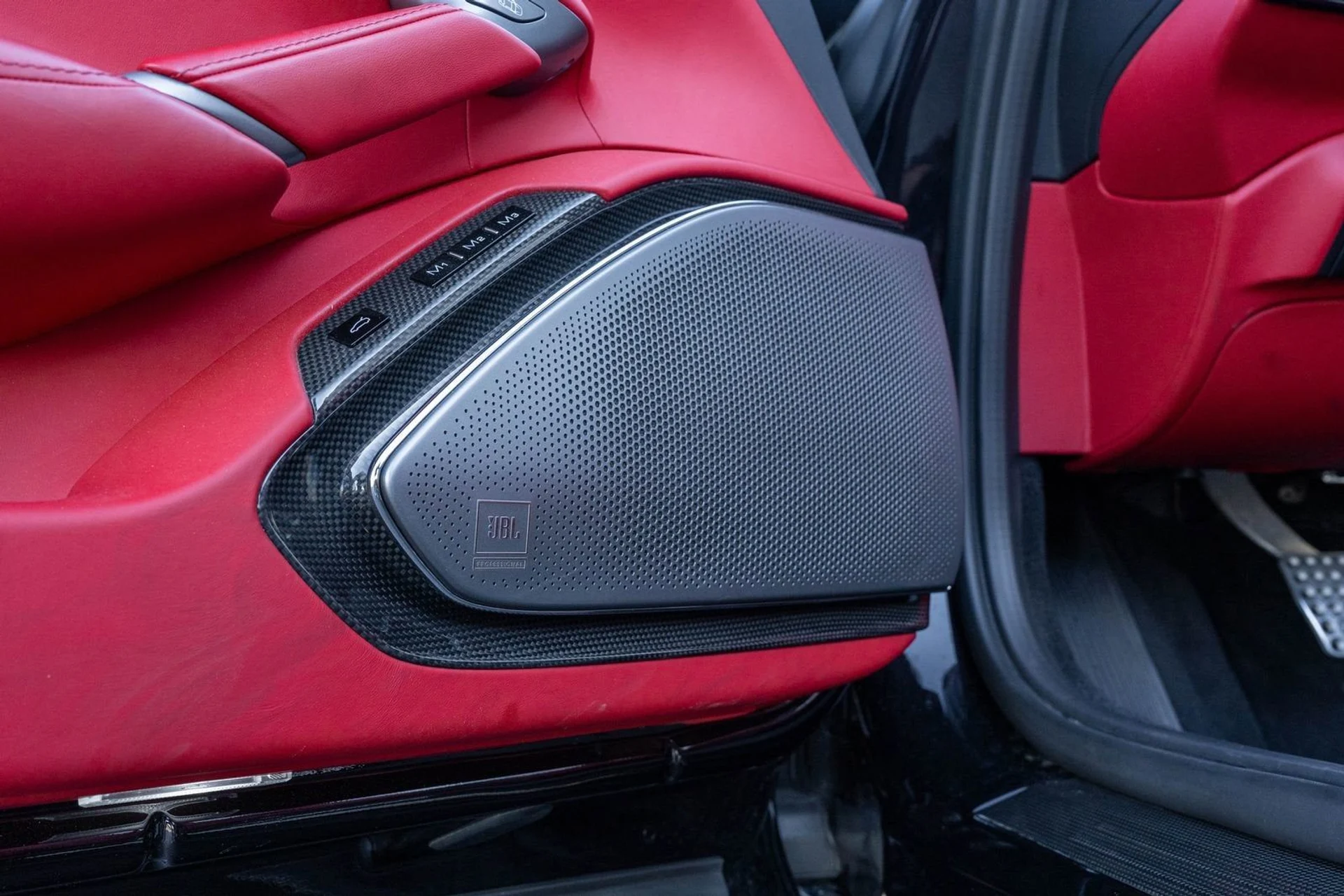 mph028_298343292_209d08bad75d410bb81efc27aab83247_b50557989a