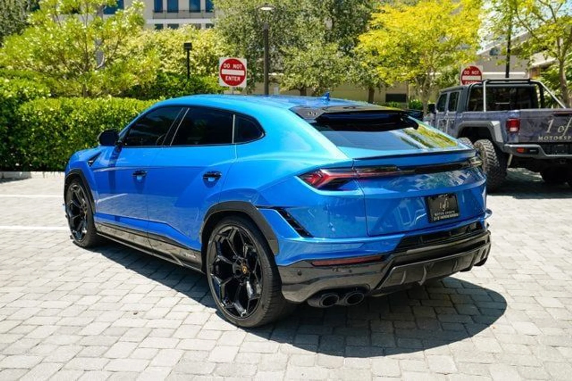 mph028_2984983661_used_2024_lamborghini_urus_performanteawd_14354_22887761_29_640_a560eab005