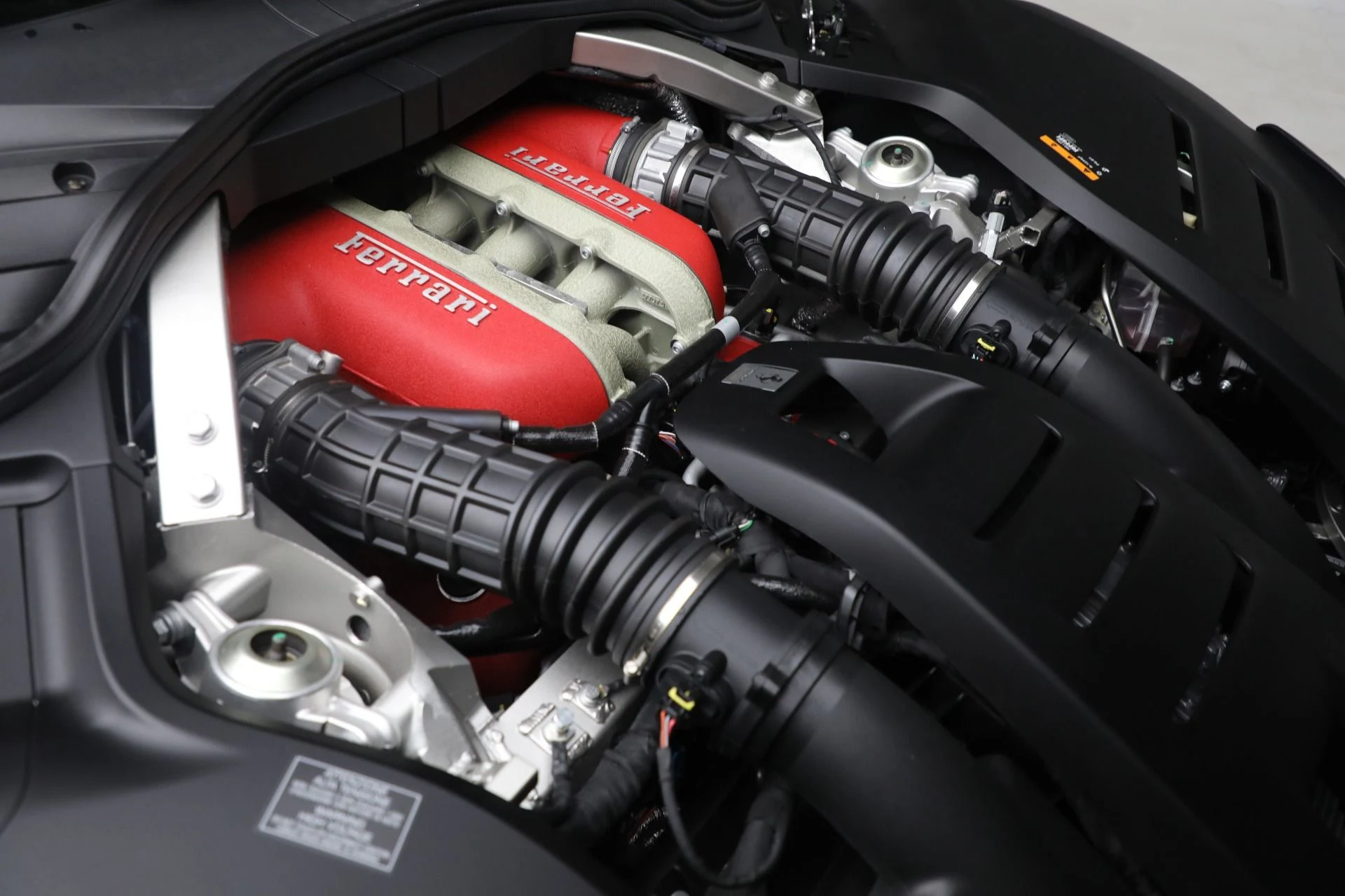 mph028_2987807704_Used_2024_Ferrari_Purosangue_1760388542_7a6cd44e7f
