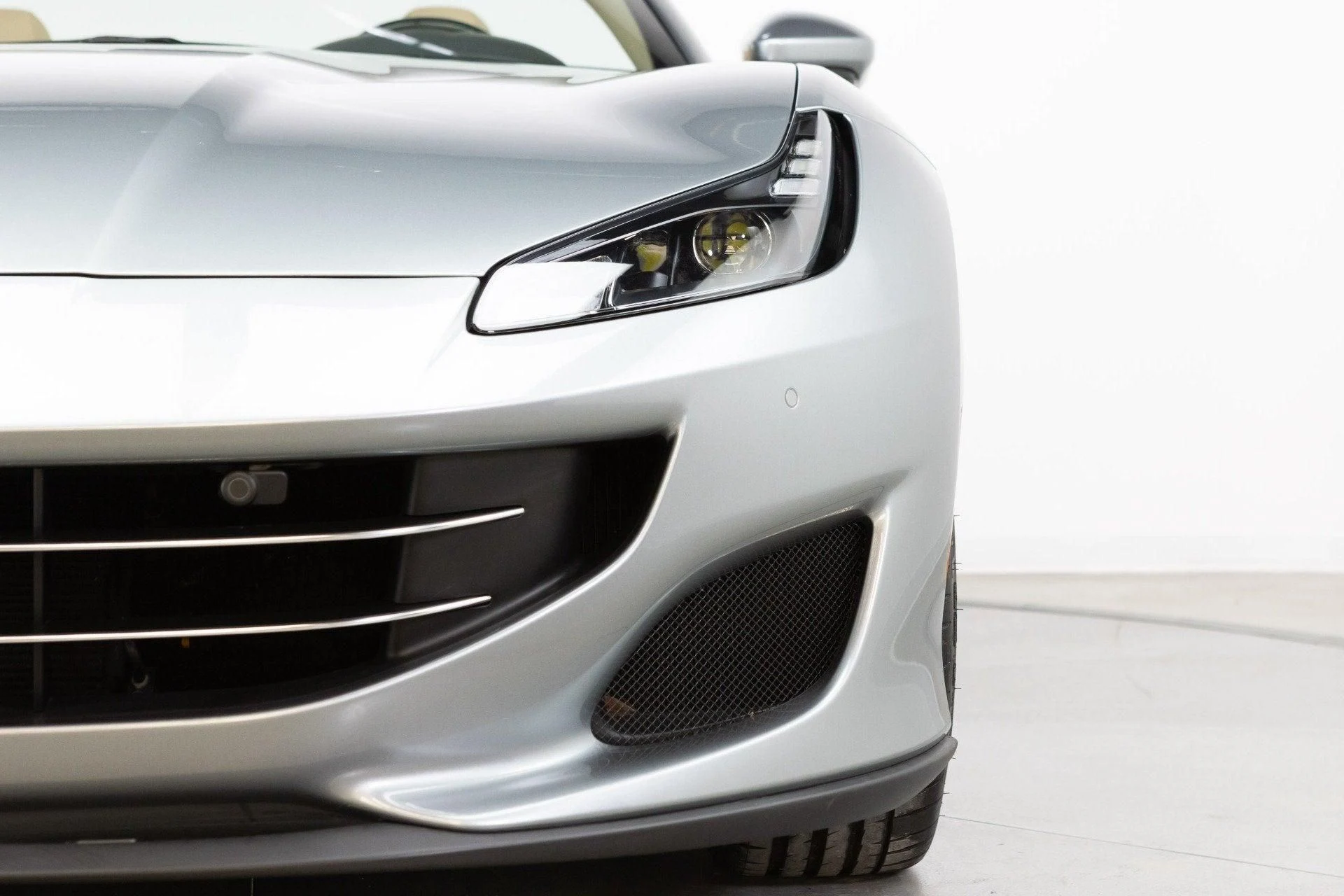 mph028_2989083311_Used_2019_Ferrari_Portofino_1792504063_07592146c6