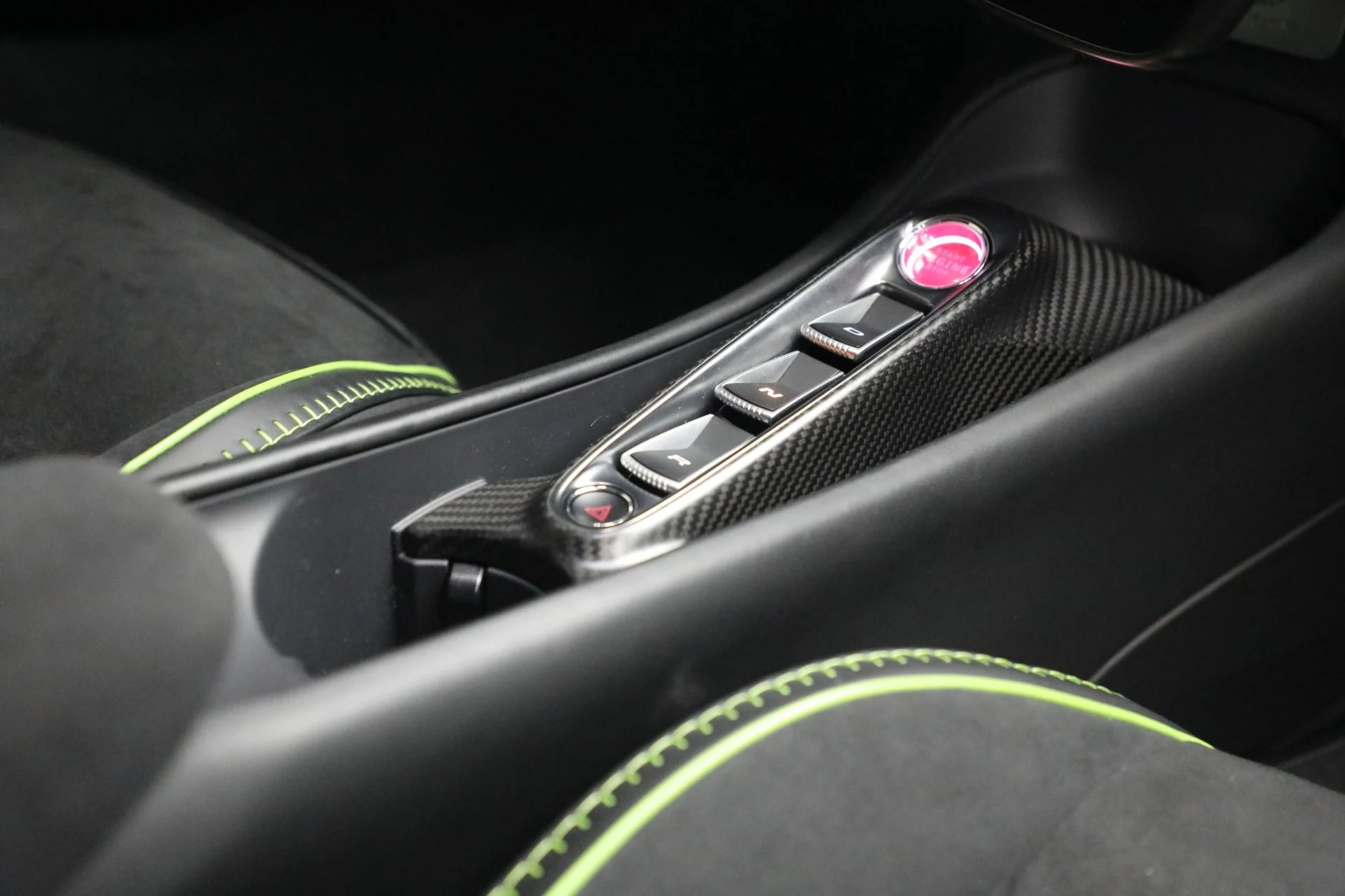 mph028_2990066332_Used_2023_Mc_Laren_Artura_Performance_5e2e33392d