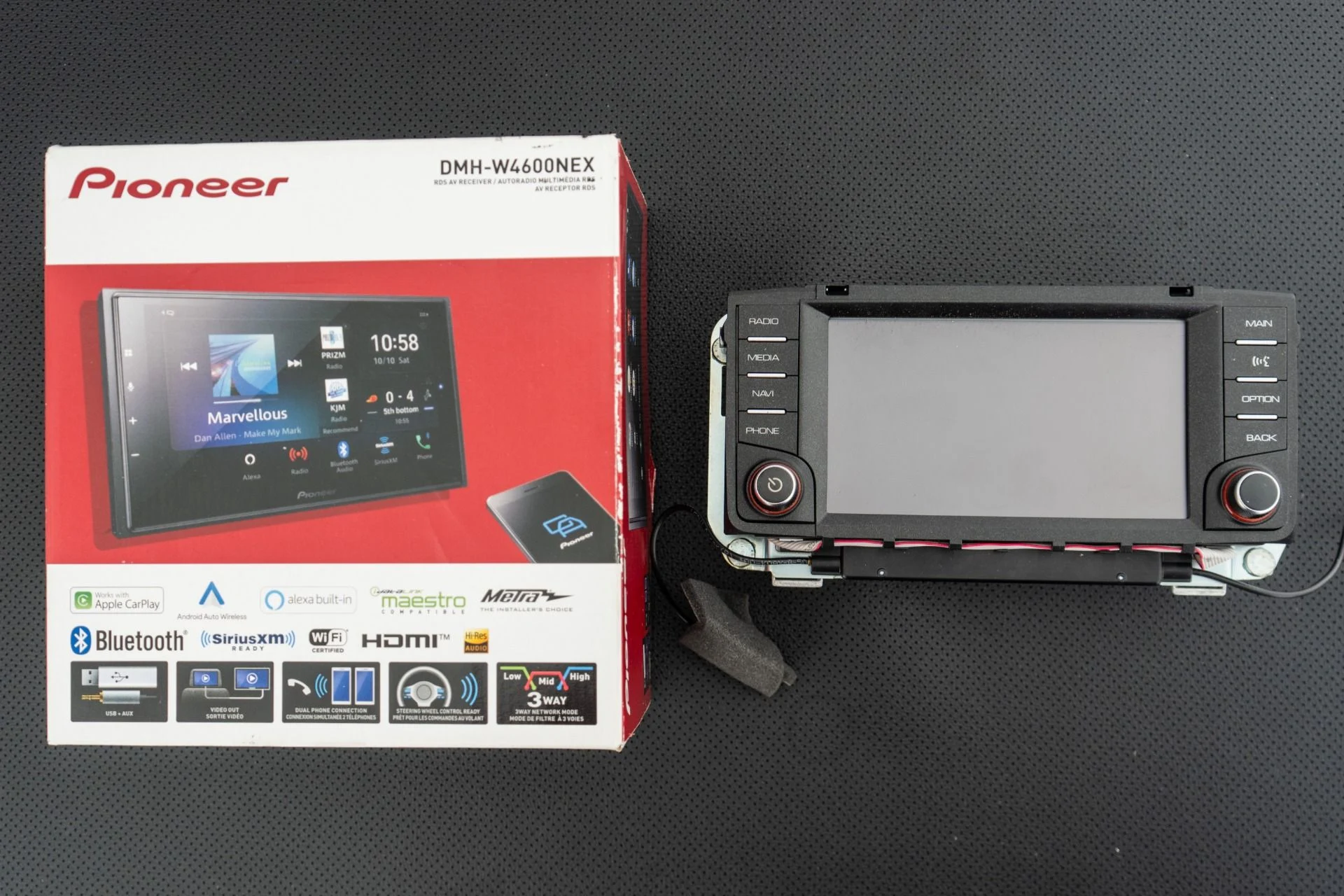 mph028_2996380617_Used_2016_Ferrari_California_T_Diamond_Turned_Wheels_Carbon_Leather_Steering_Wheel_w_LE_Ds_1775075776_2726e81617