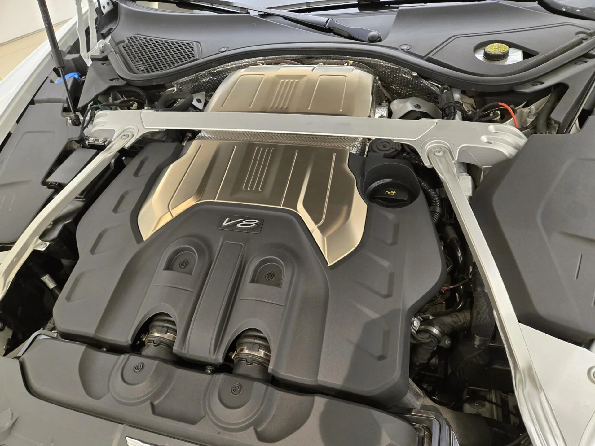 mph028_2996998297_Used_2020_Bentley_Continental_GT_V8_1765003861_8e5136af1e