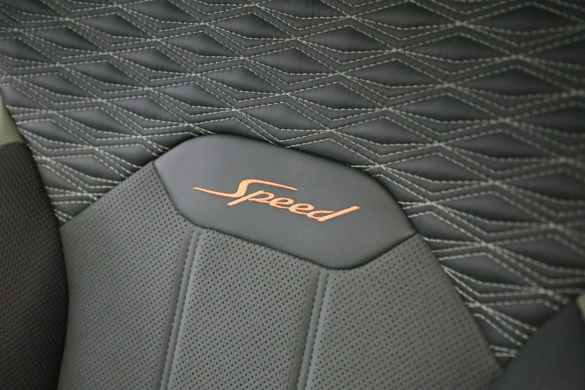 mph028_3001508387_New_2027_BENTLEY_BENTAYGA_SPEED_1761837159_2c9a6c4c38