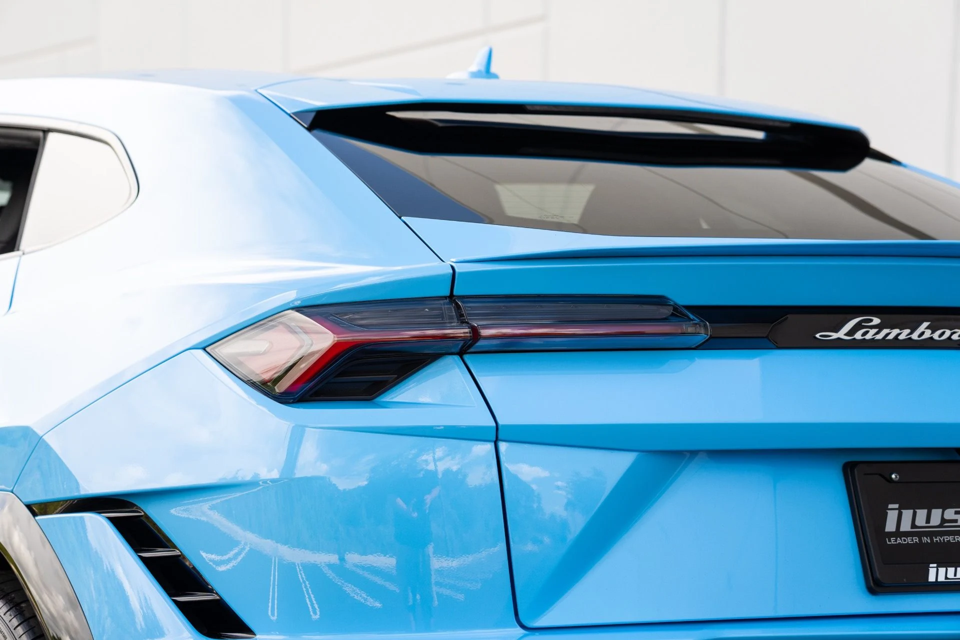 mph028_3011204439_Used_2024_Lamborghini_Urus_S_1773951175_ff037d43a3