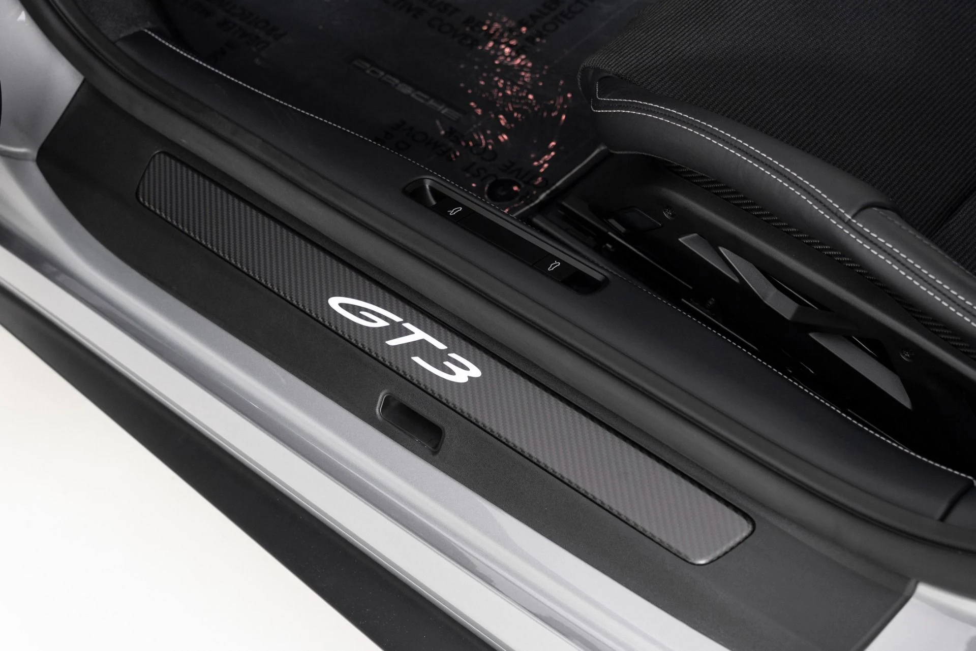 mph028_3012218899_Used_2025_Porsche_911_GT_3_1754676193_5ec66420c0