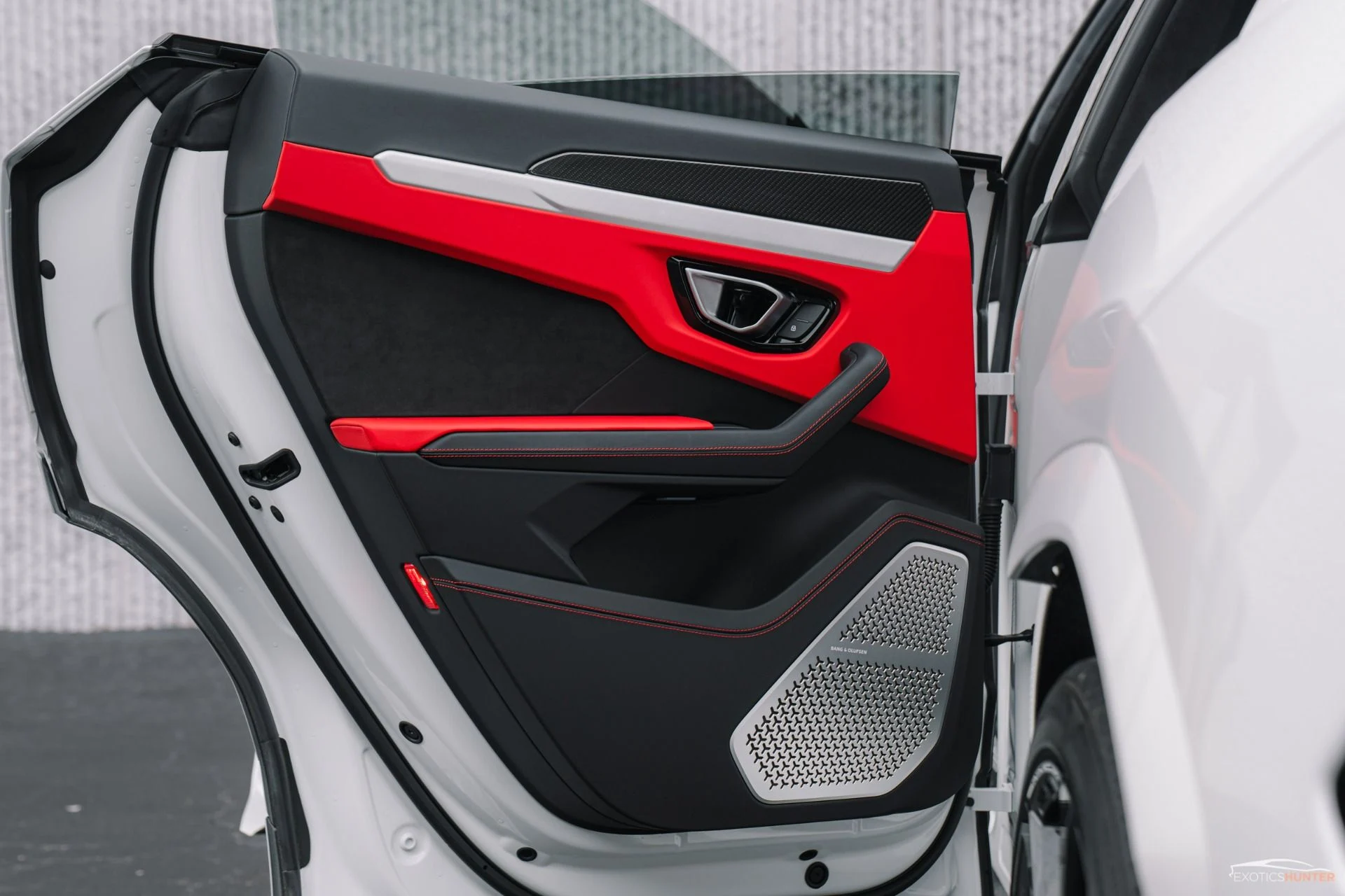 mph028_3015929050_Used_2021_Lamborghini_Urus_1762814970_f29bb95c25