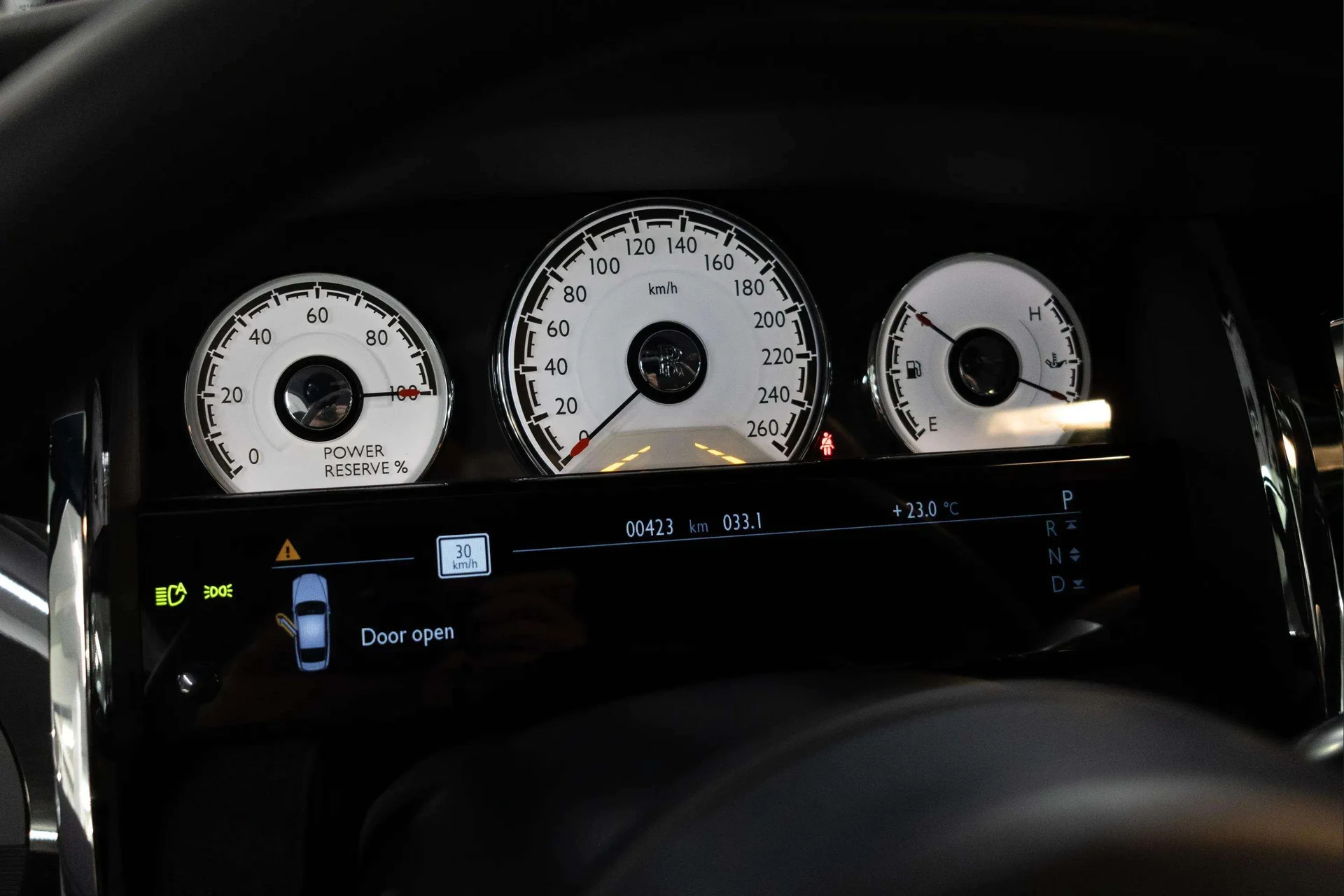 mph028_3023951641_6cdedb09_5a5e_411a_99e5_42c7b2470315_201920_Rolls_Royce20_Wraith2028_SCA_665_C52_KUX_8724329_29_37573335f7