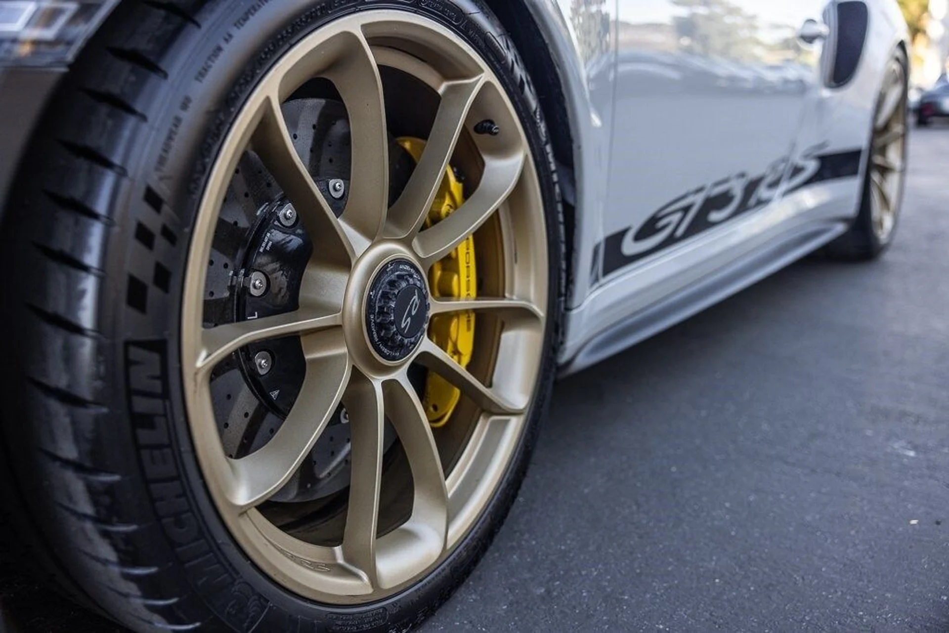 mph028_3025115819_e8882b67e7c2896022dd5d0f9e357279x_f2f147e905