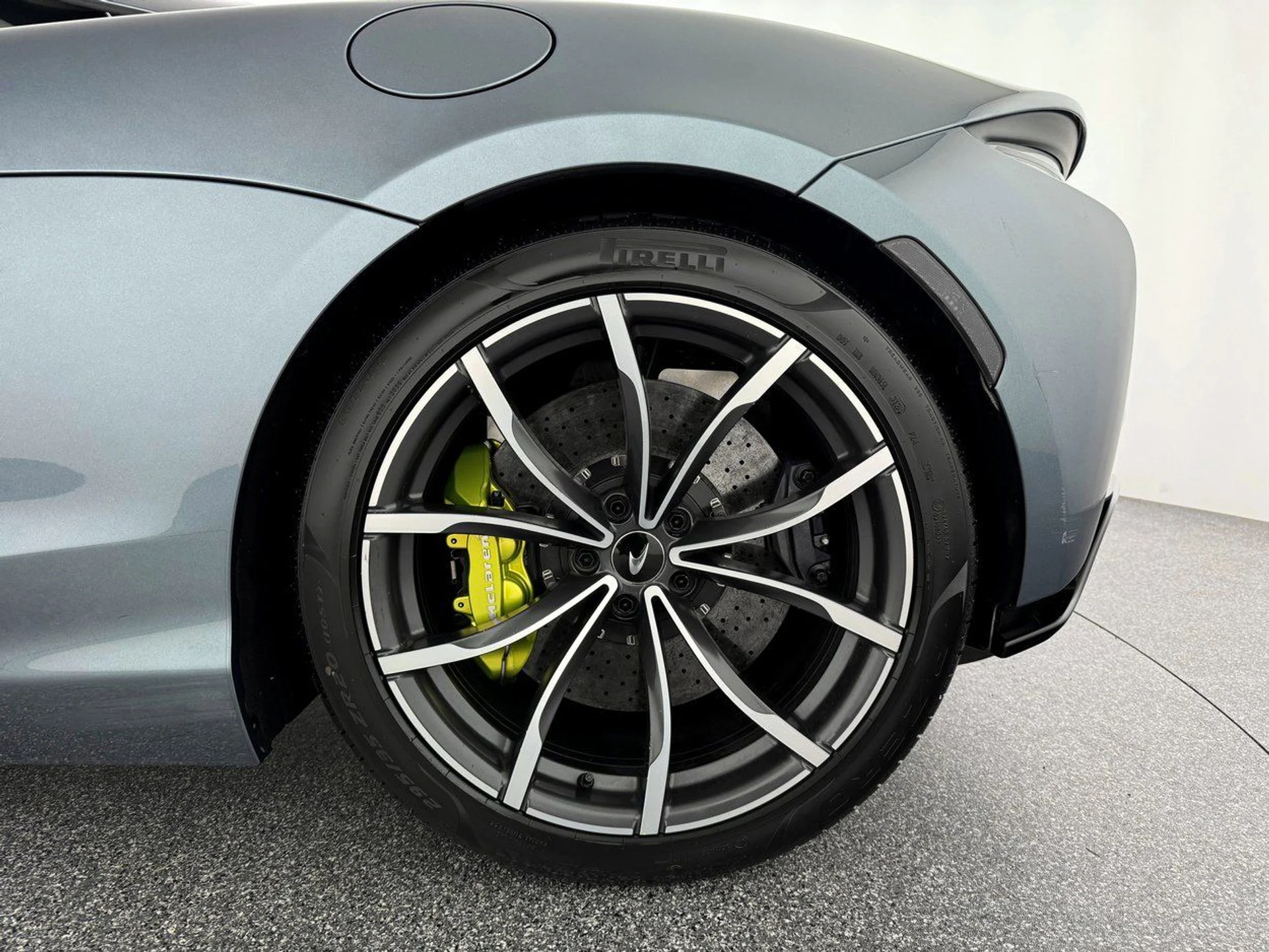 mph028_3028861584_46ac6ecc590e12f32c618d4d922fe404x_89fd70fd93