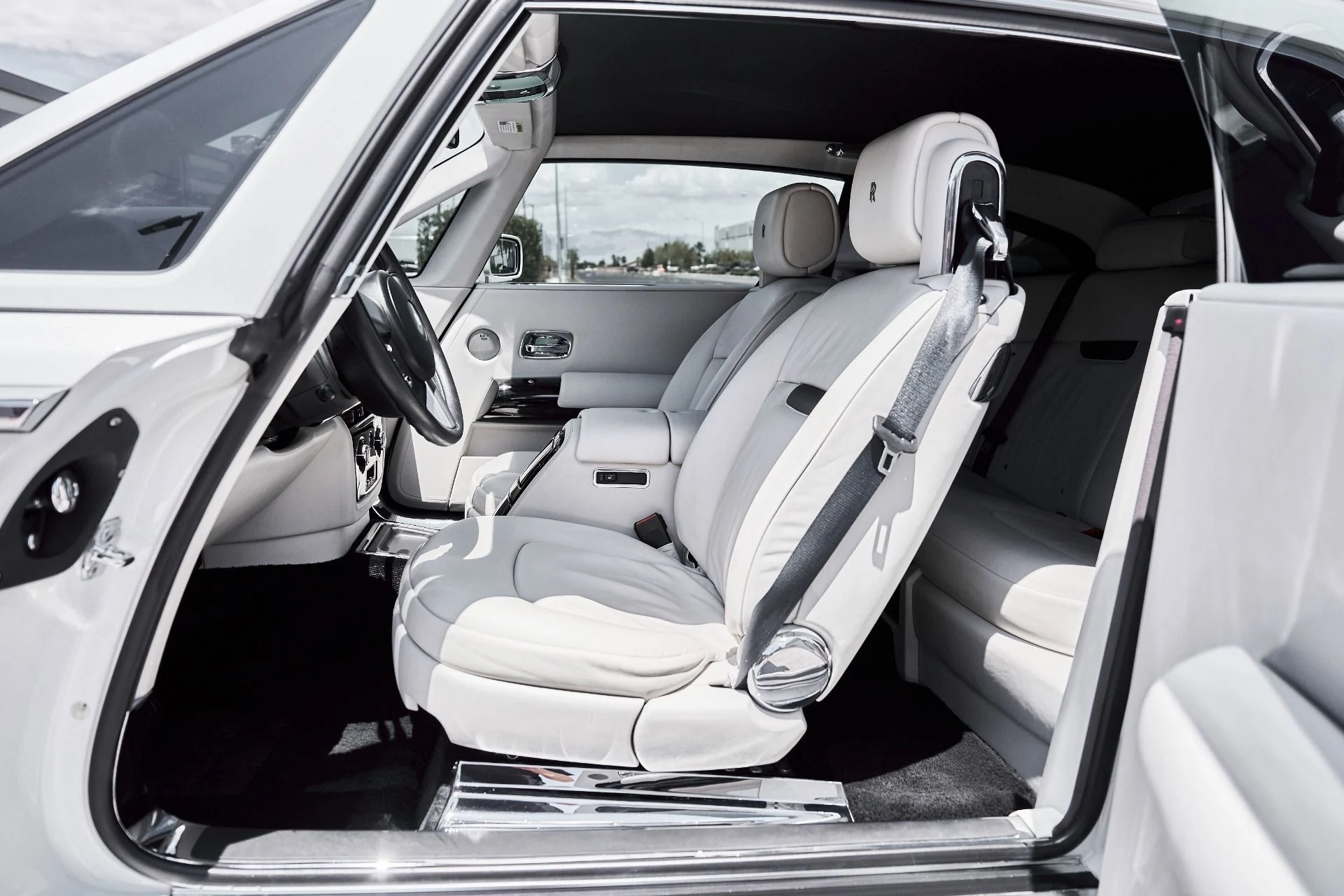 mph028_3036272588_Used_2009_Rolls_Royce_Phantom_Coupe_Base_1780102071_6c480ec805