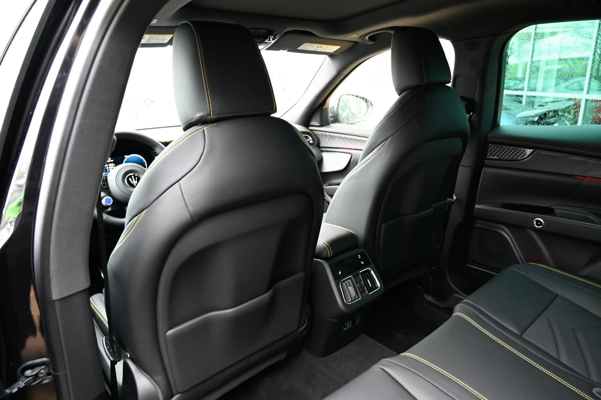 mph028_3055553096_c95b50ff5a7c449e986122bbe8bc676e_4a18eb83aa